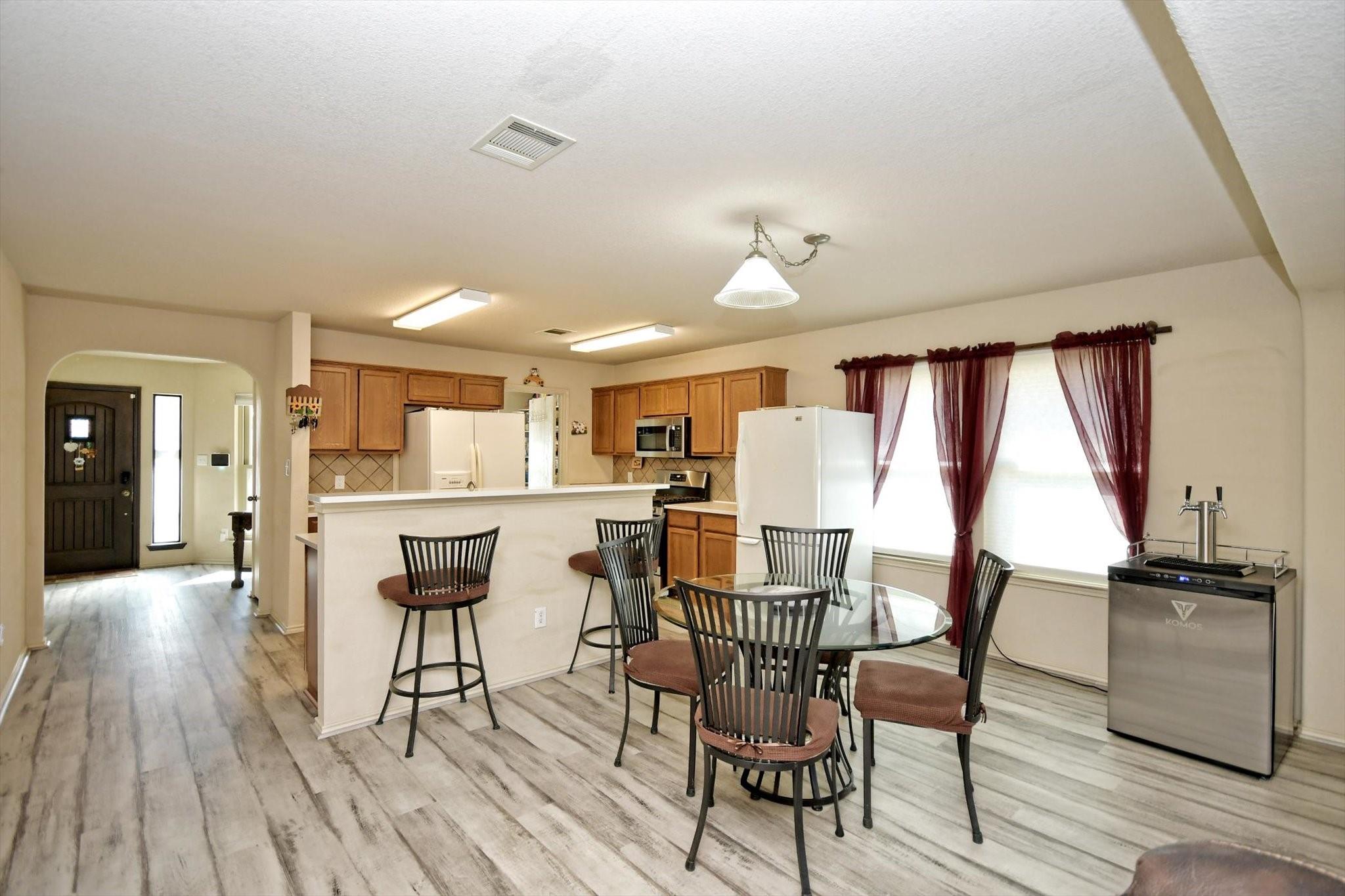 512 Red Tails Dr Property Photo 8