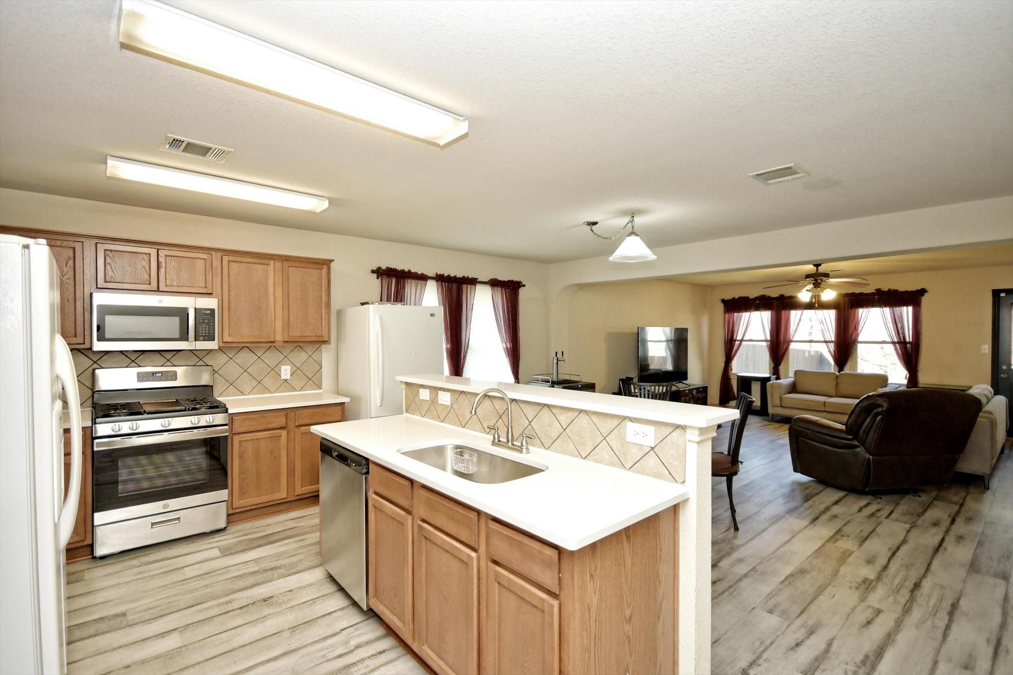 512 Red Tails Dr Property Photo 10