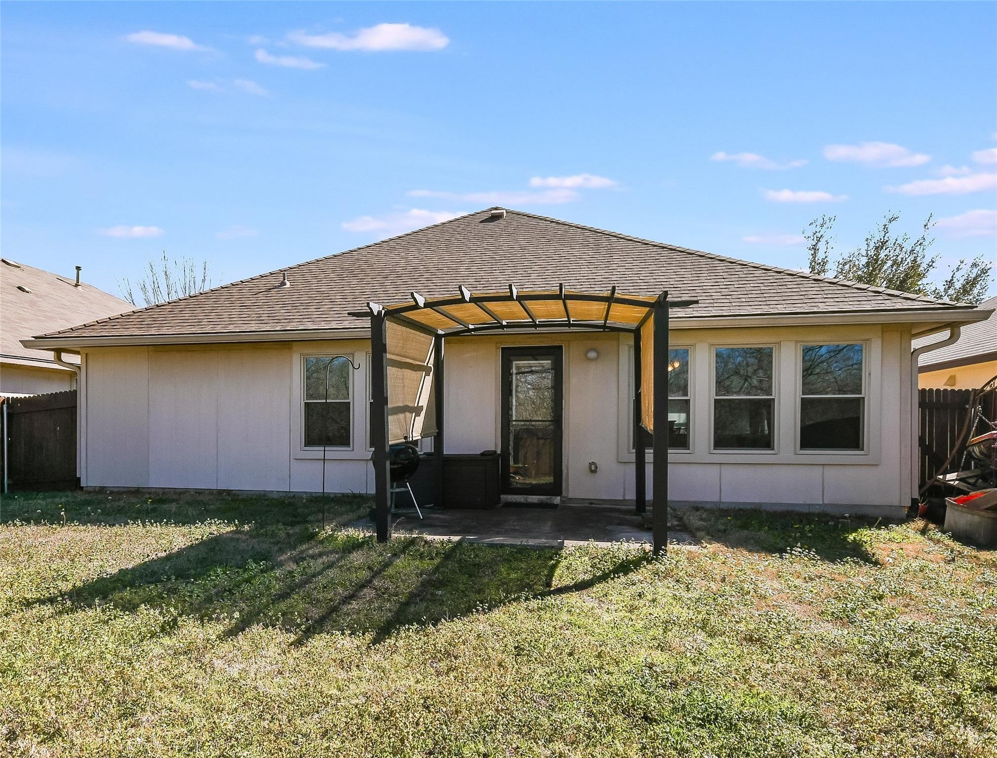 512 Red Tails Dr Property Photo 21