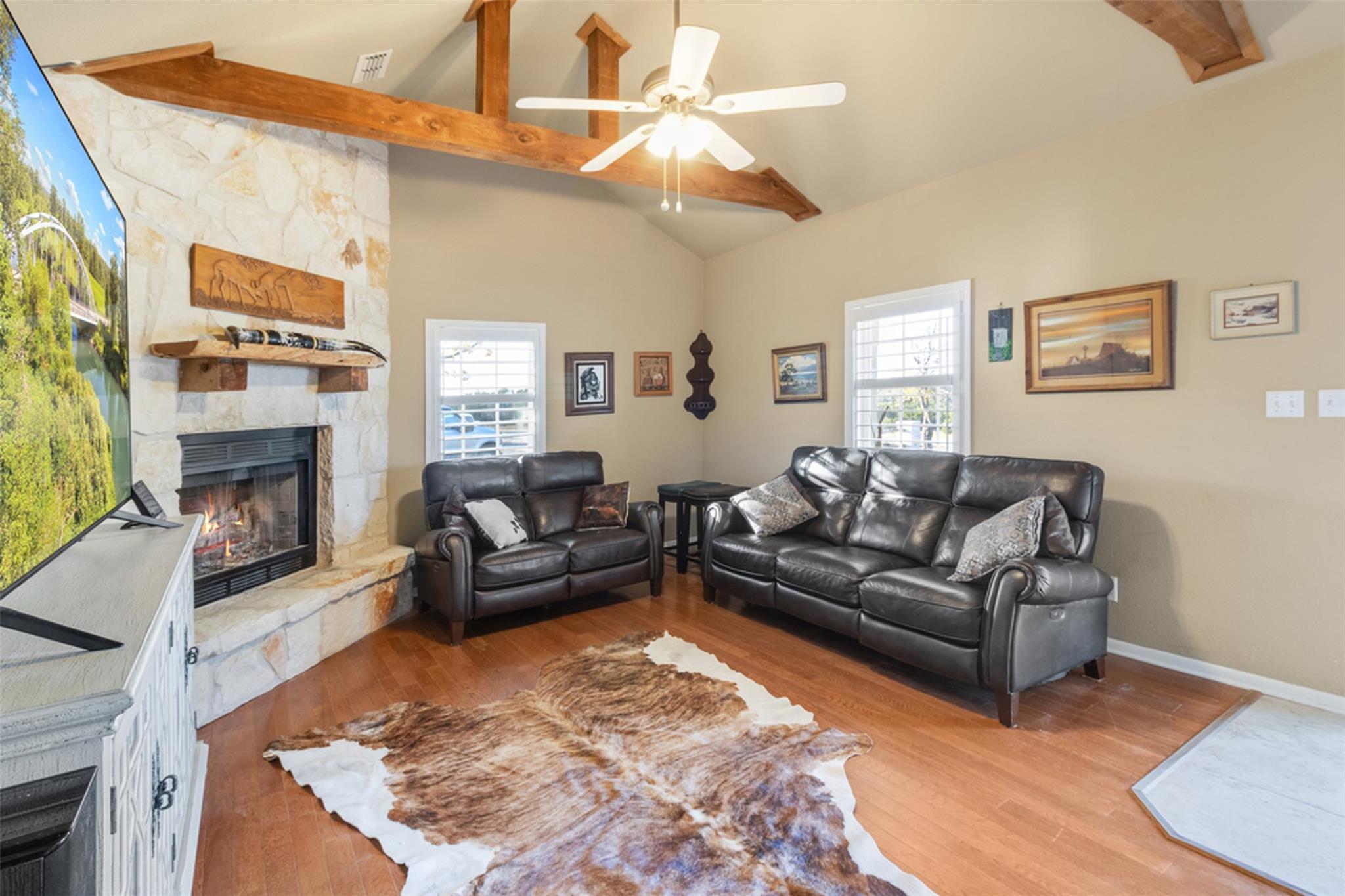 17999 Fm 963 Property Photo 3