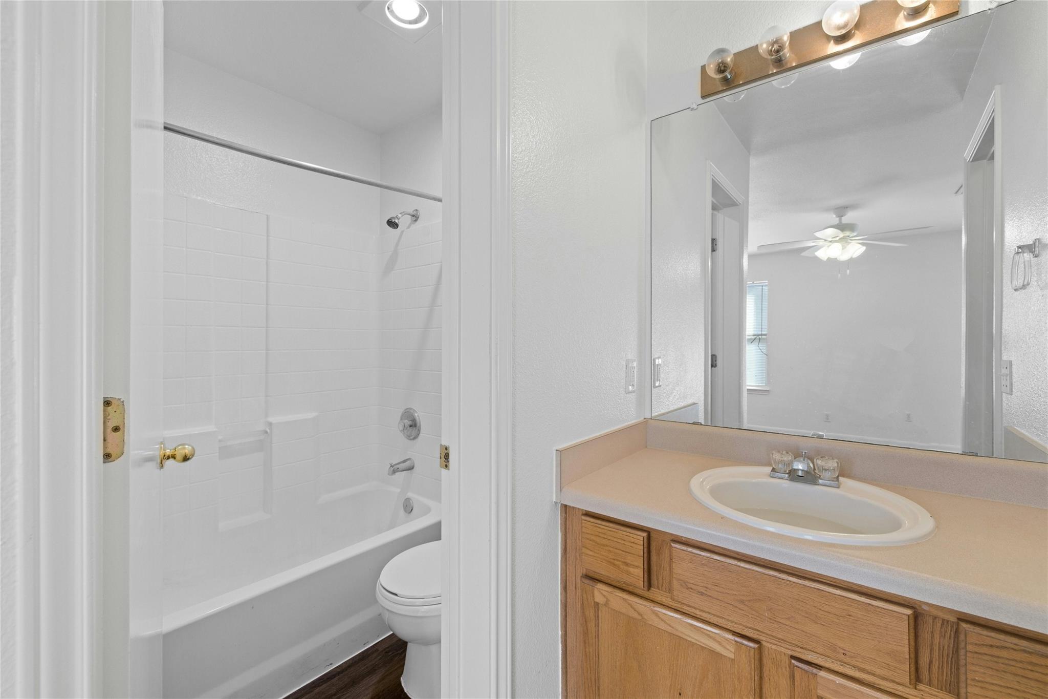 3301 El Salido Pkwy Bdg B Property Photo 7