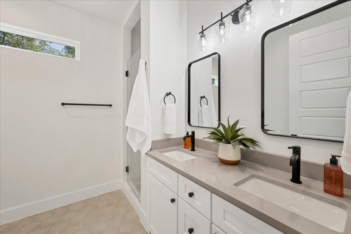 1809 Maple Ave 2 Property Photo 11