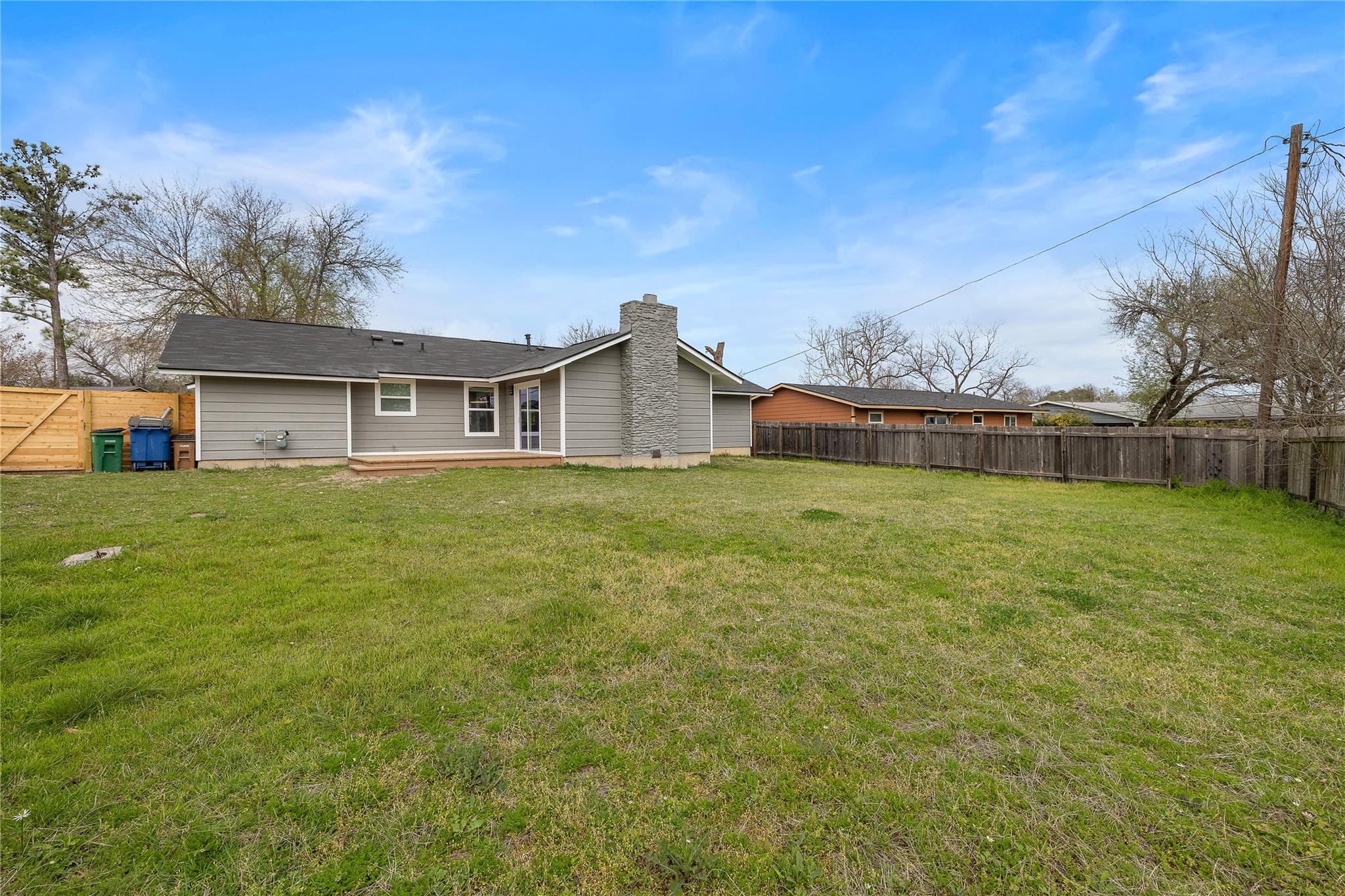 2927 Norwood Hill St Property Photo 19