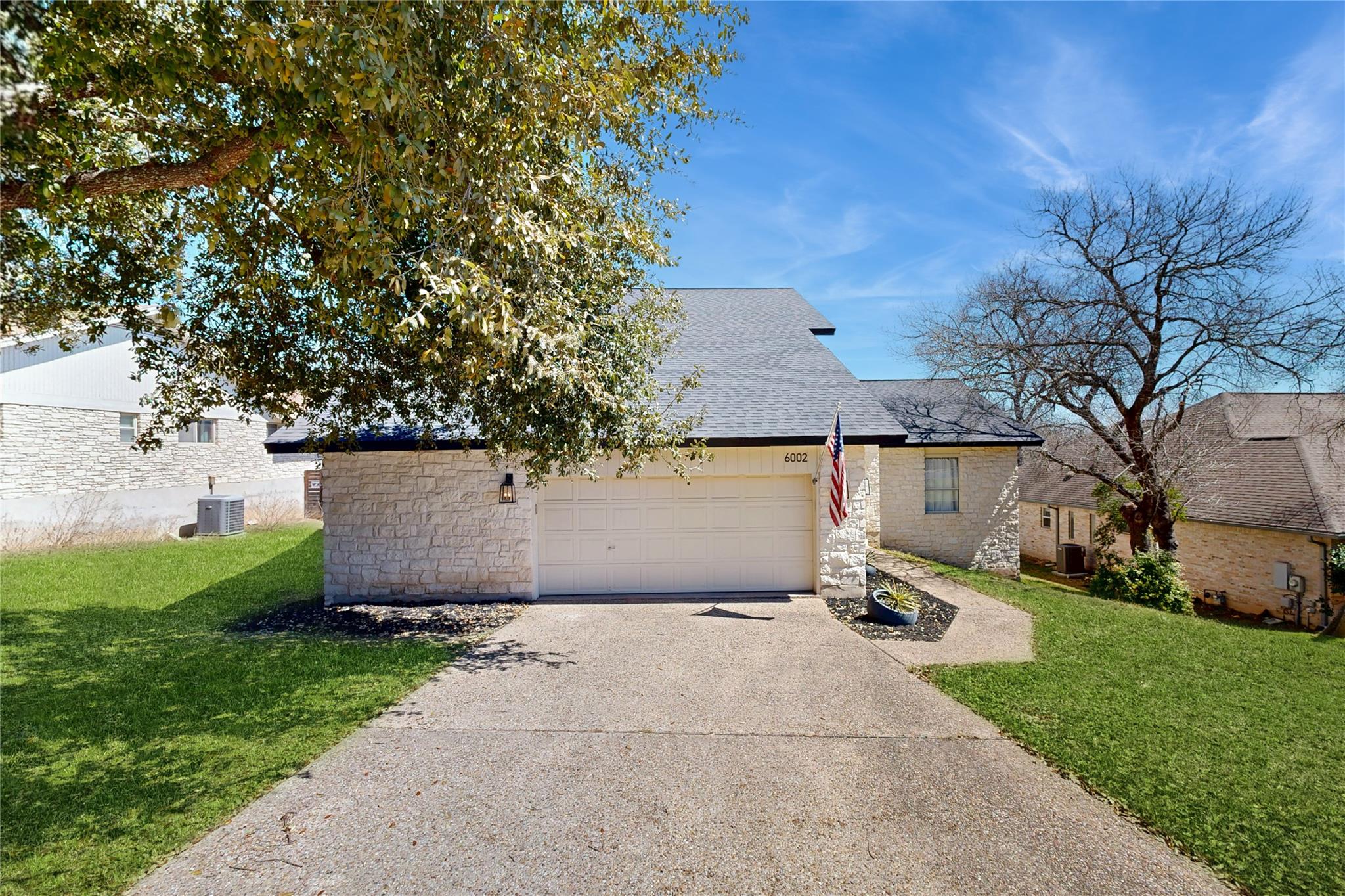 6002 Rain Creek Pkwy Property Photo