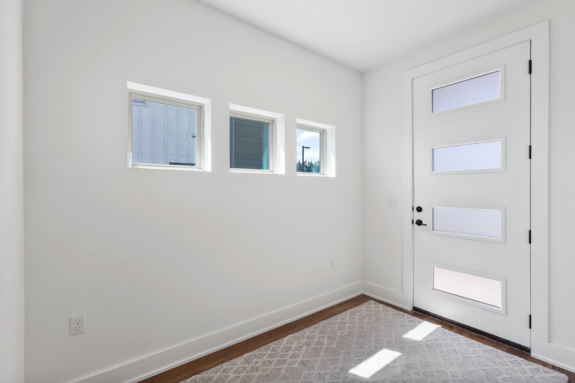 5315 La Crosse Ave #16 Property Photo 13