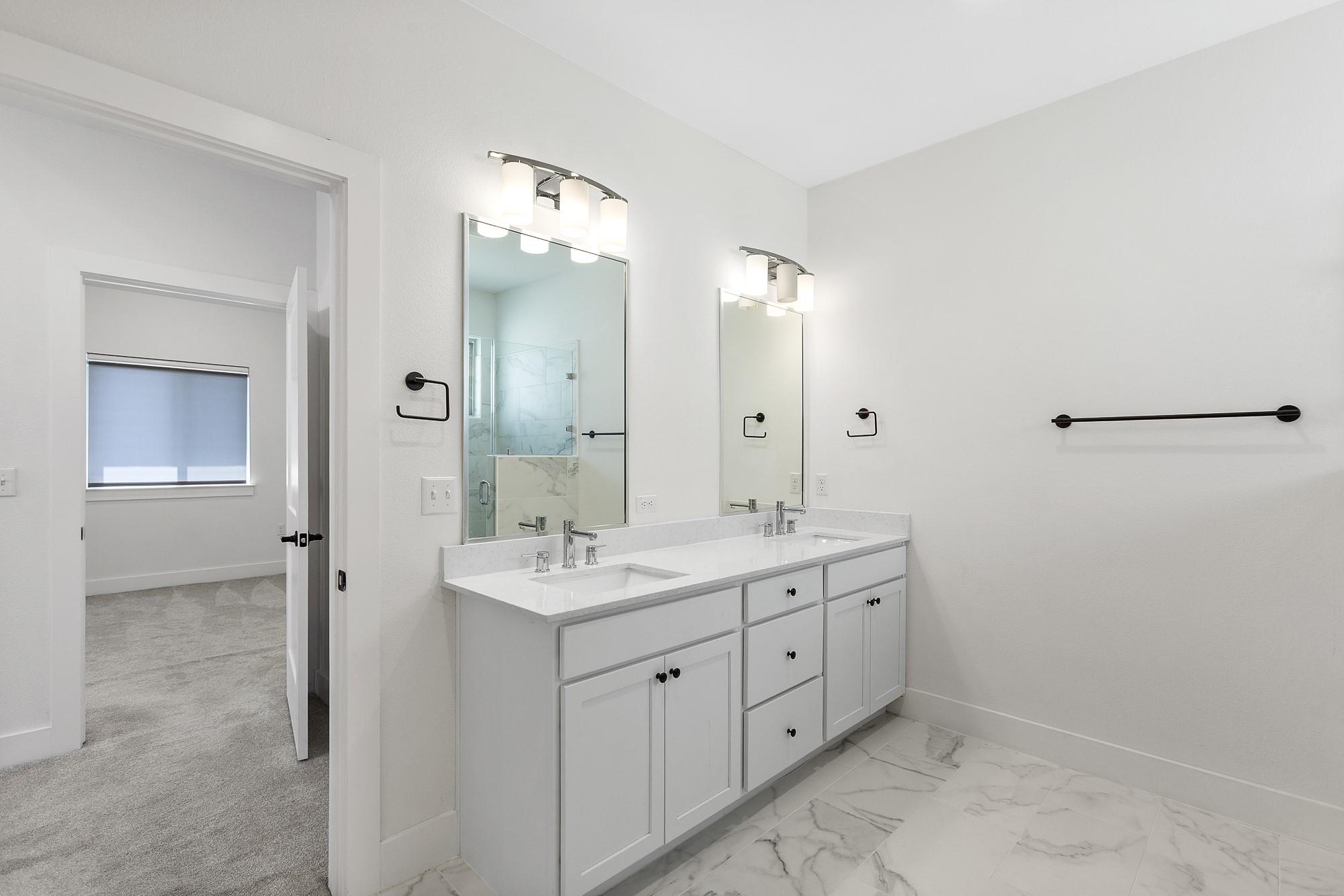 5315 La Crosse Ave #16 Property Photo 17