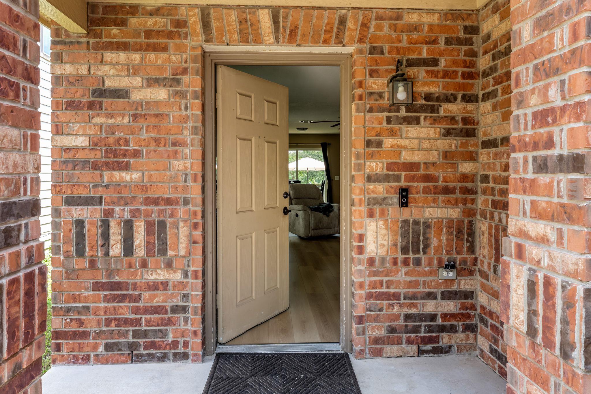 6708 Glebe Path Property Photo 5