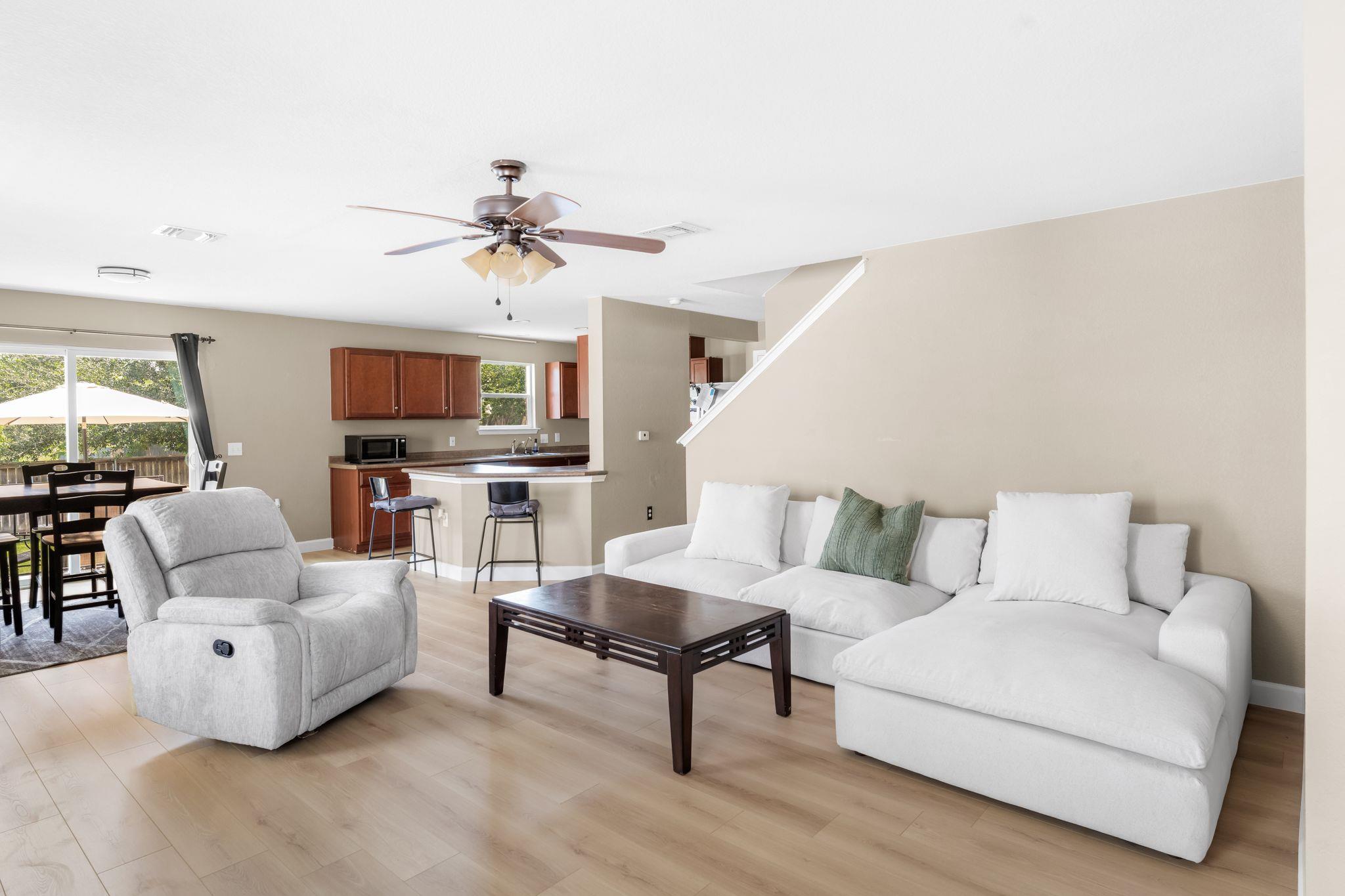 6708 Glebe Path Property Photo 6