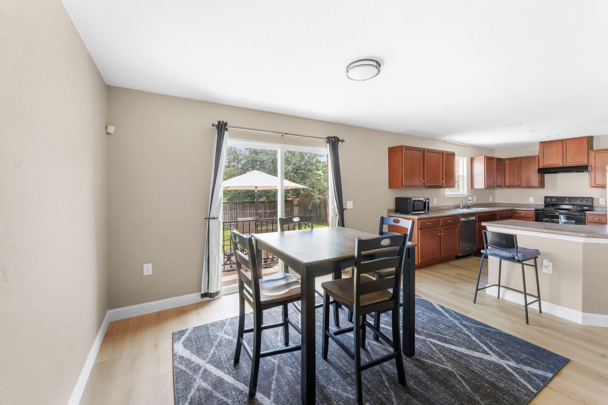 6708 Glebe Path Property Photo 10