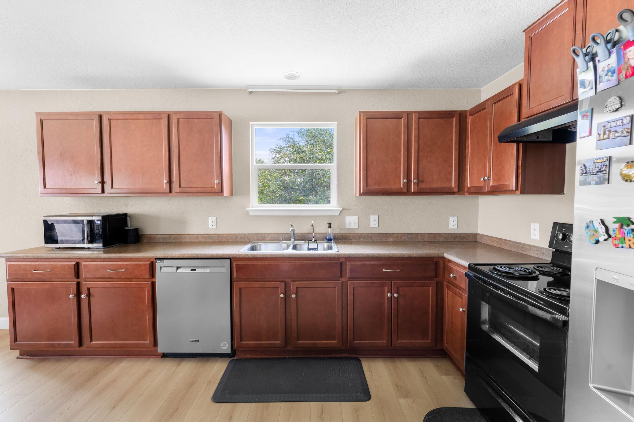 6708 Glebe Path Property Photo 15