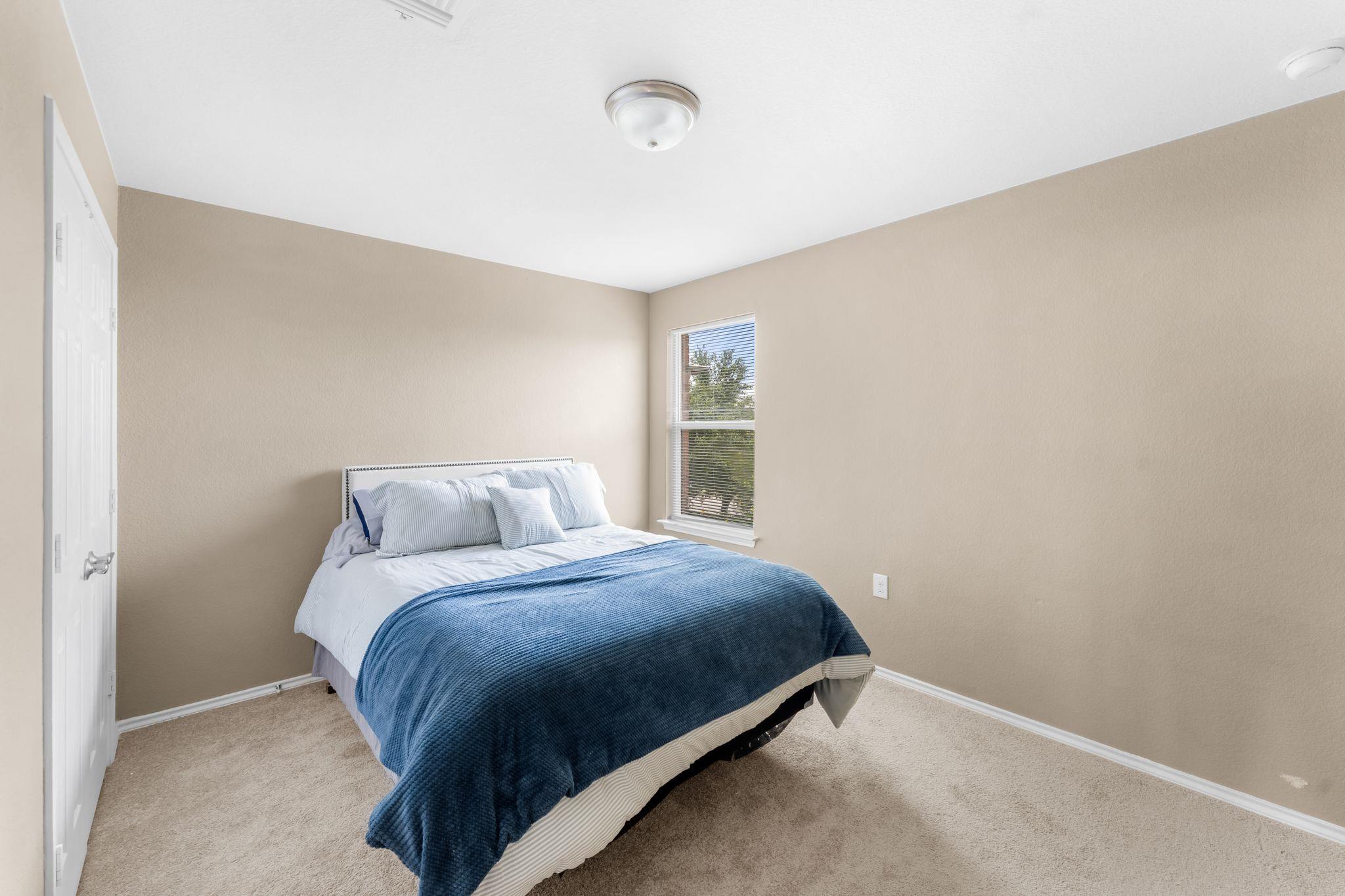 6708 Glebe Path Property Photo 30