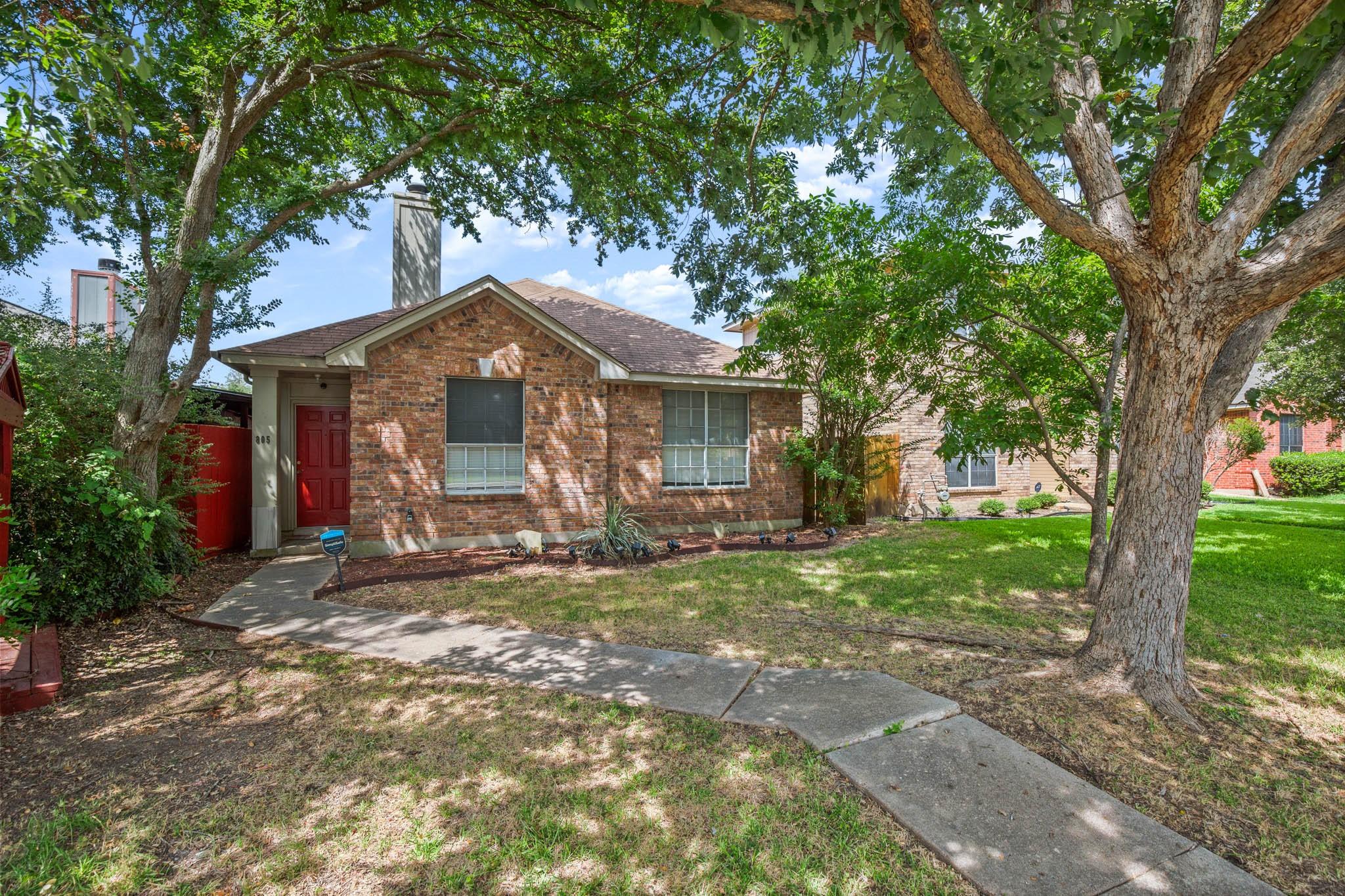805 W Black Locust Dr Property Photo