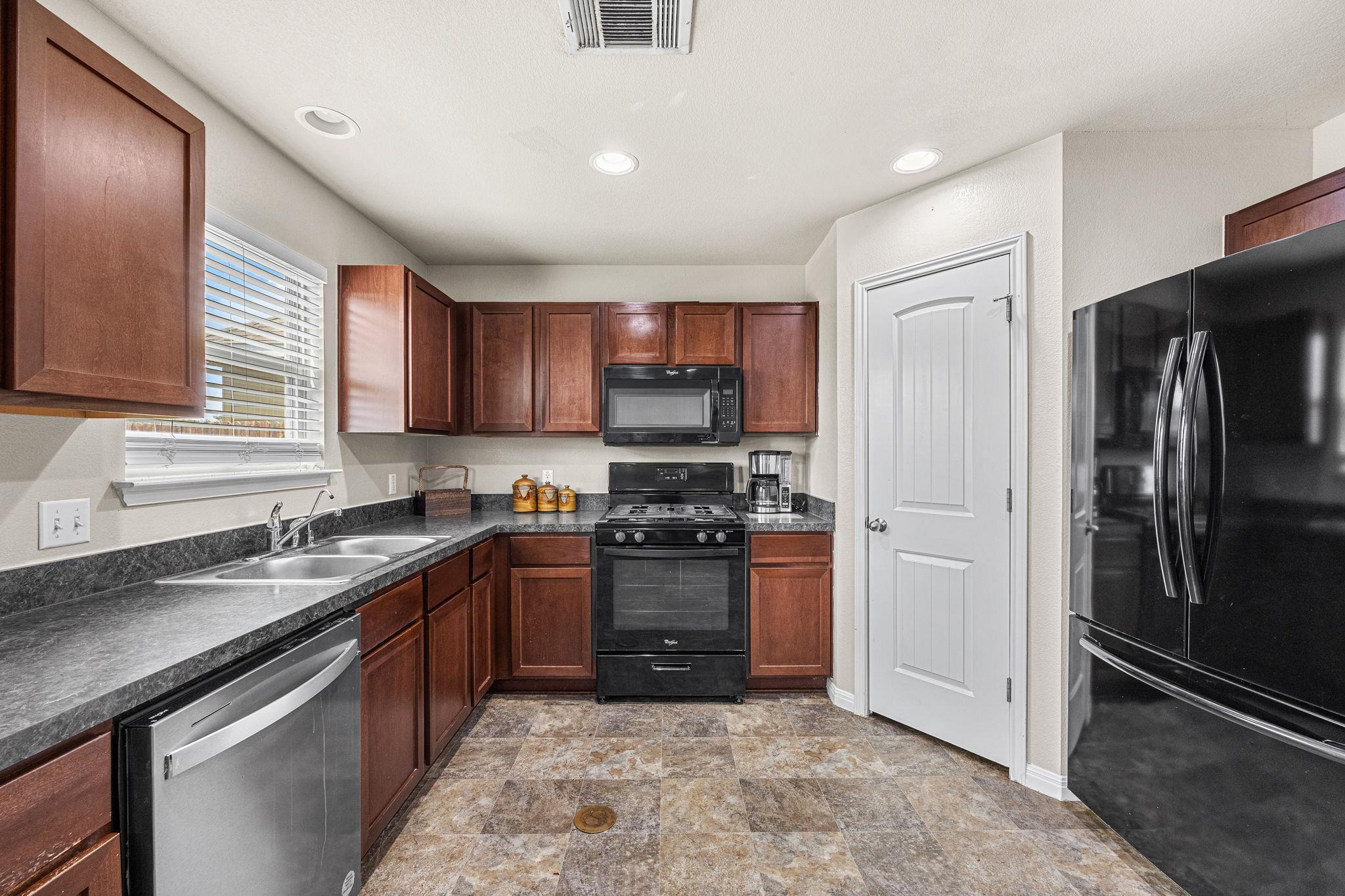 4520 Graceful Ln #489 Property Photo 4