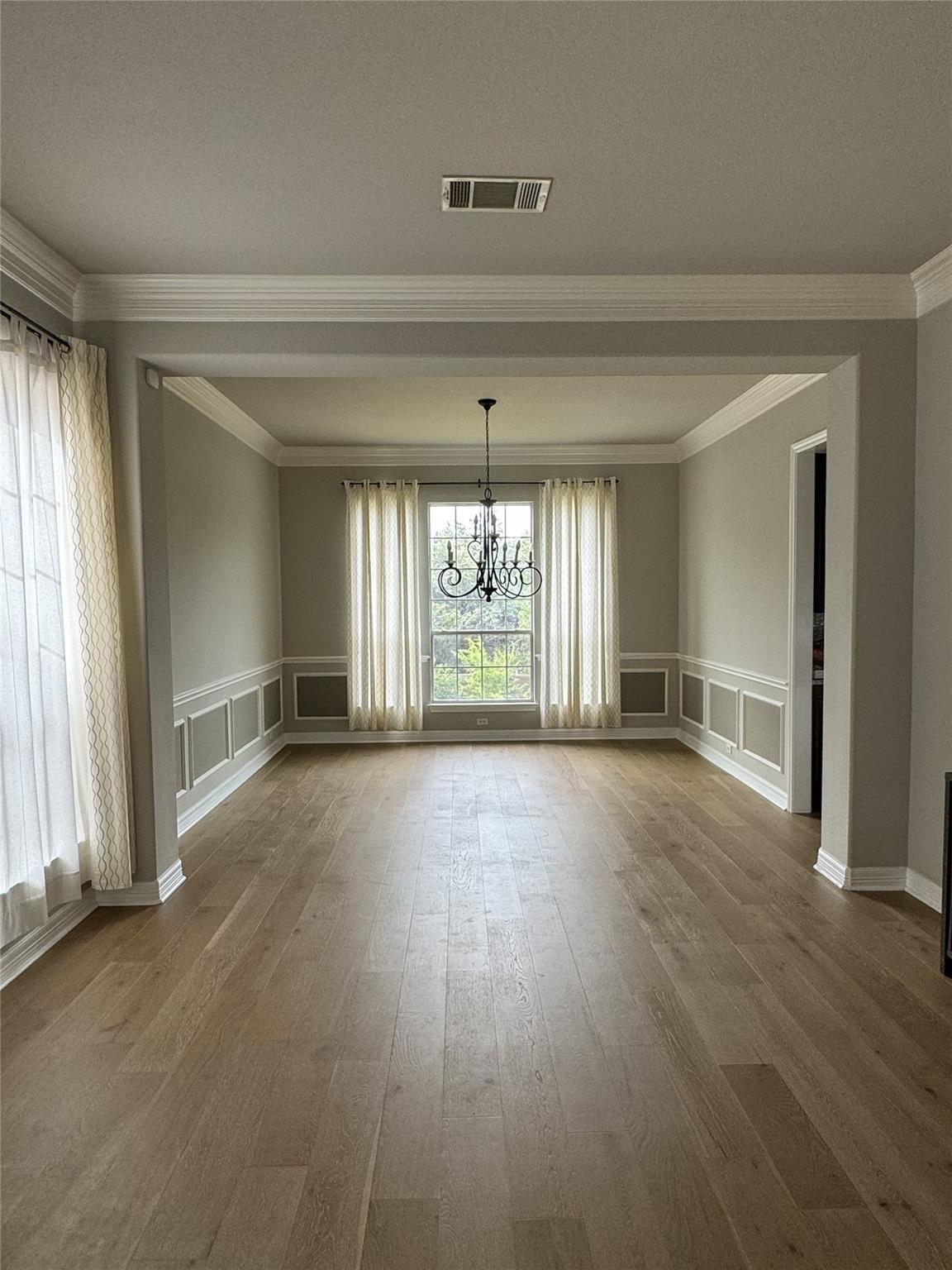 10228 Chestnut Ridge Rd Property Photo 7