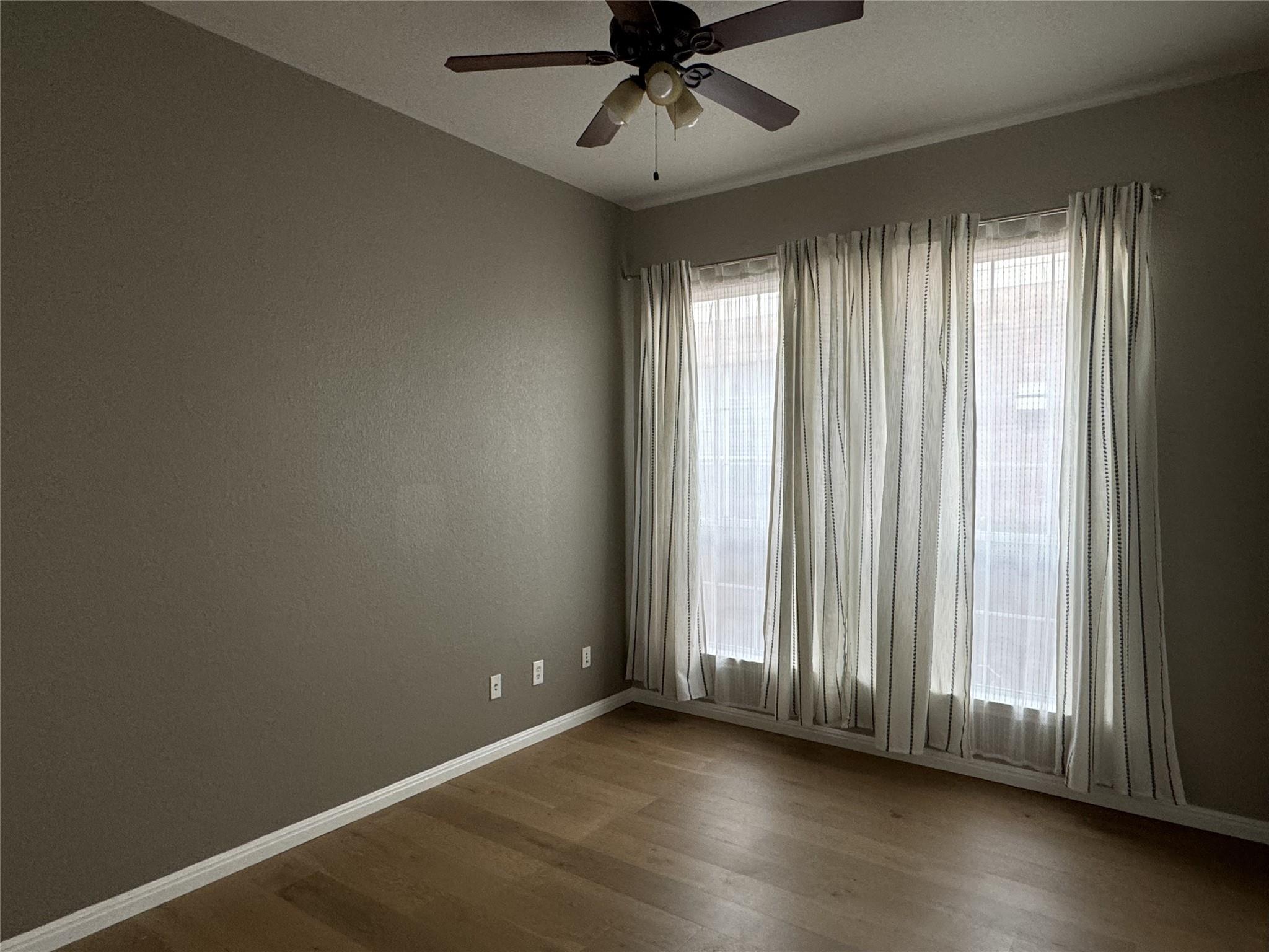 10228 Chestnut Ridge Rd Property Photo 10