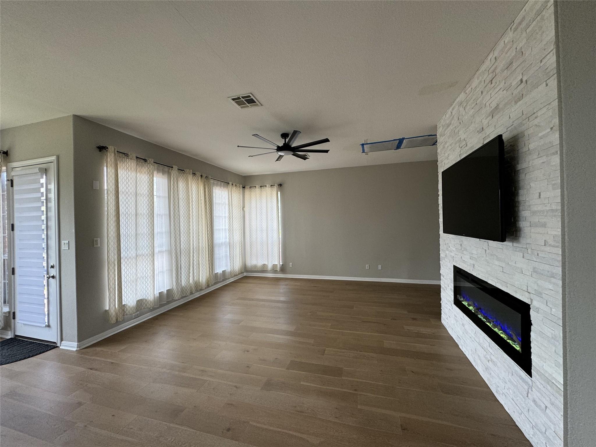 10228 Chestnut Ridge Rd Property Photo 14