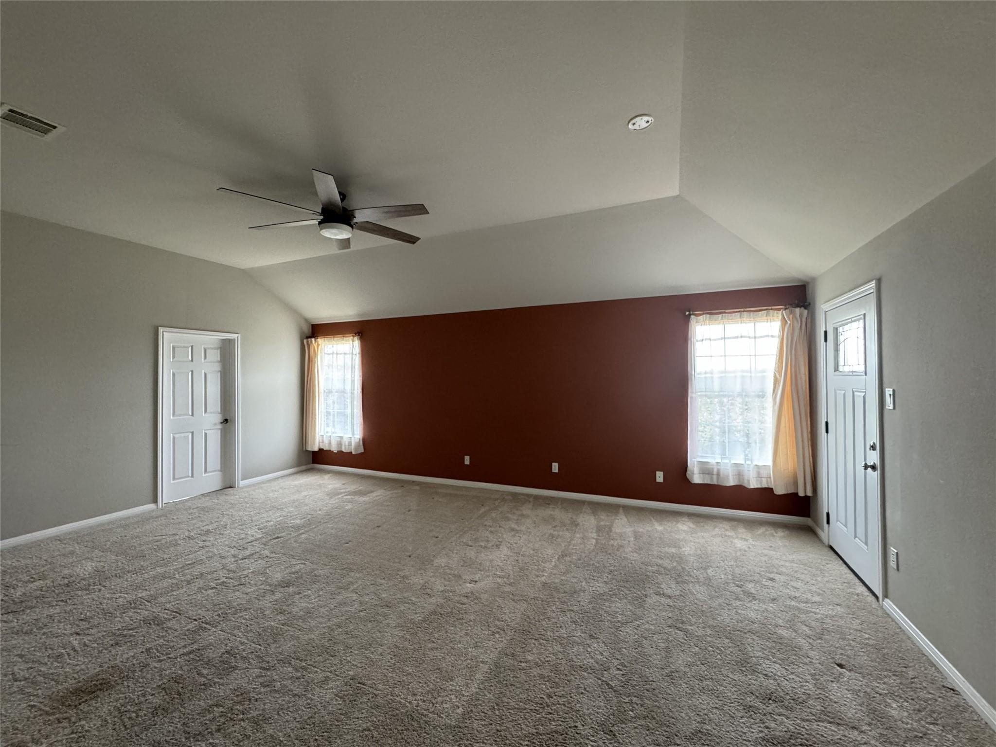 10228 Chestnut Ridge Rd Property Photo 16