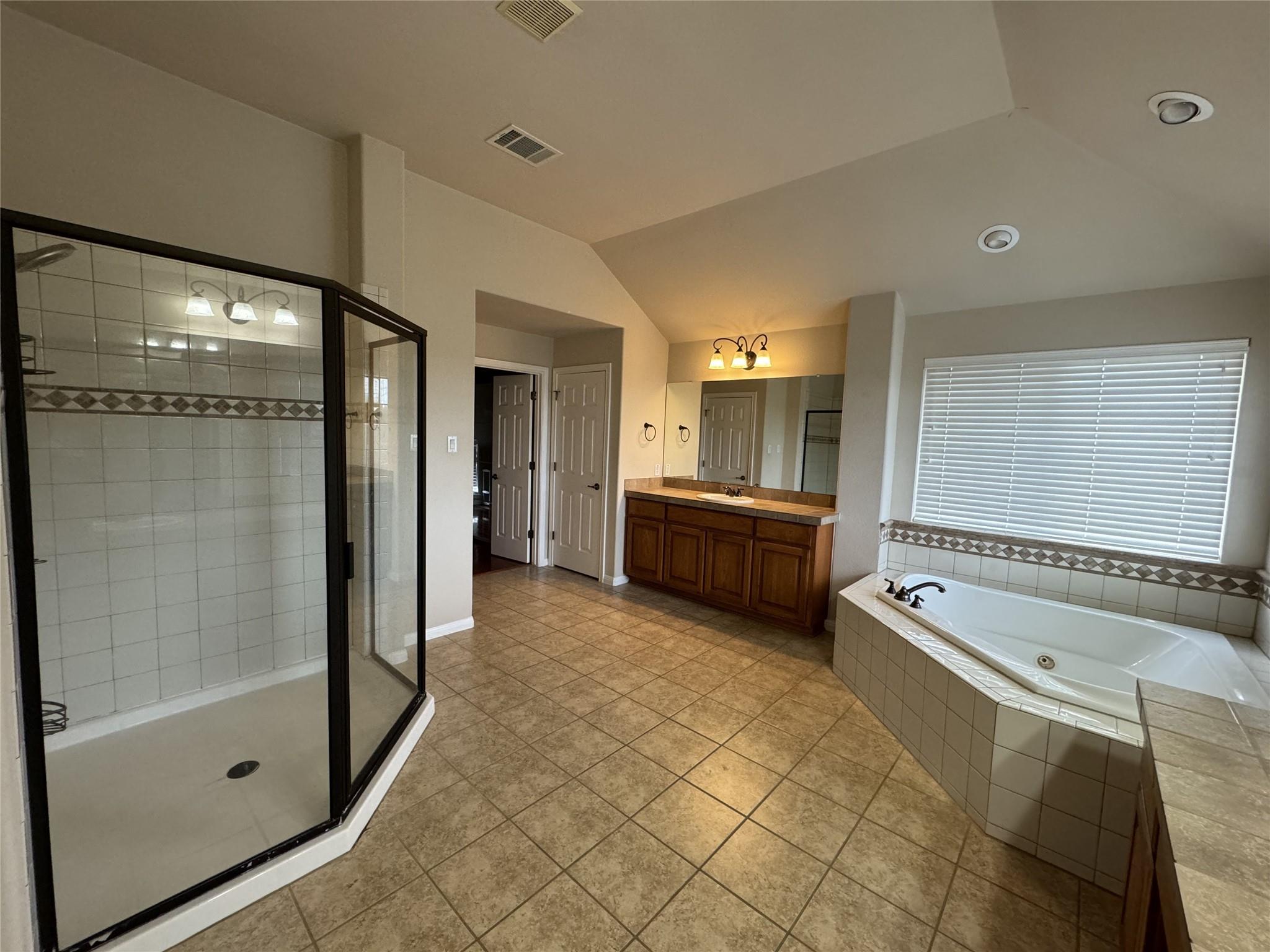 10228 Chestnut Ridge Rd Property Photo 20