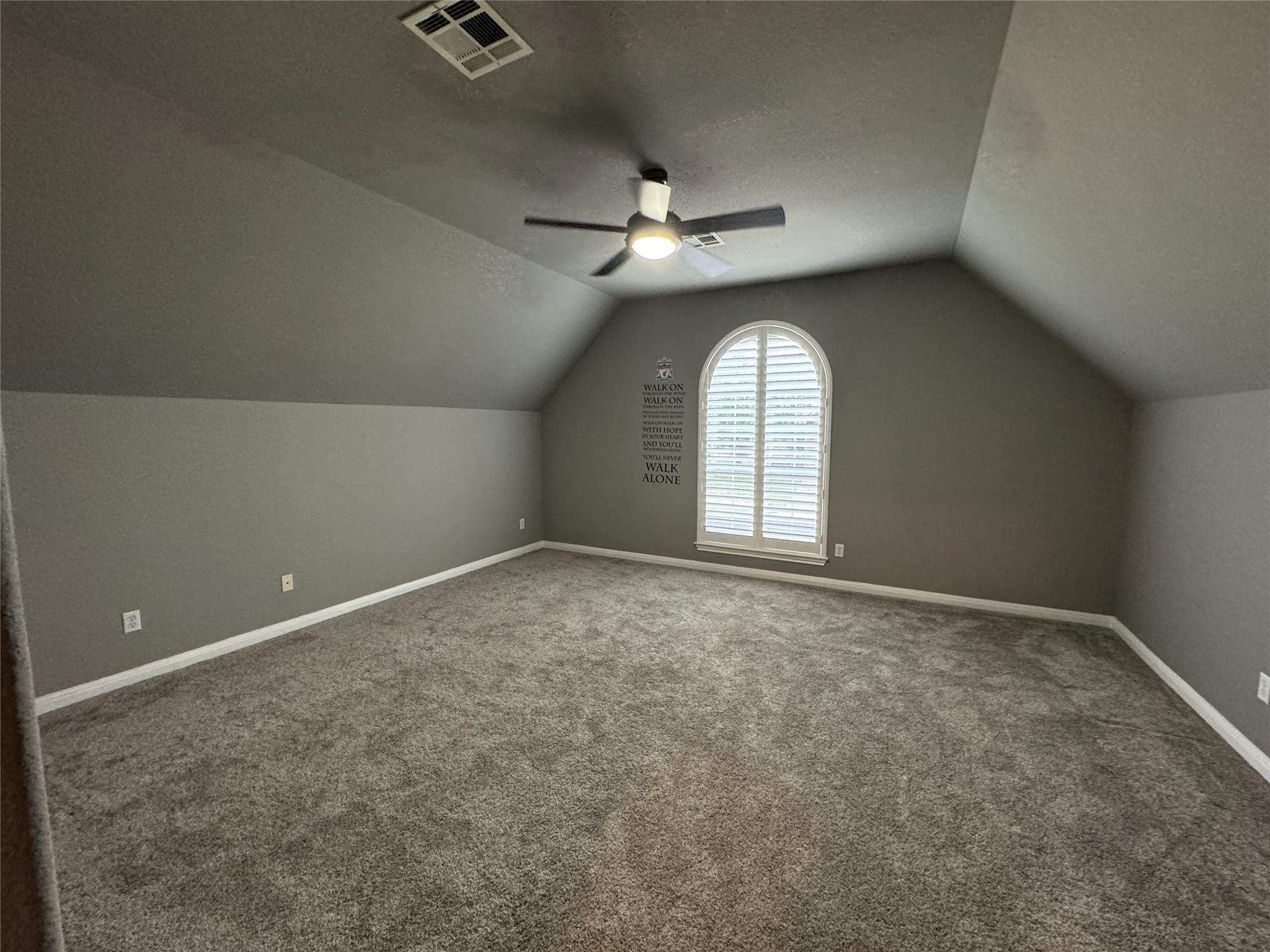 10228 Chestnut Ridge Rd Property Photo 32