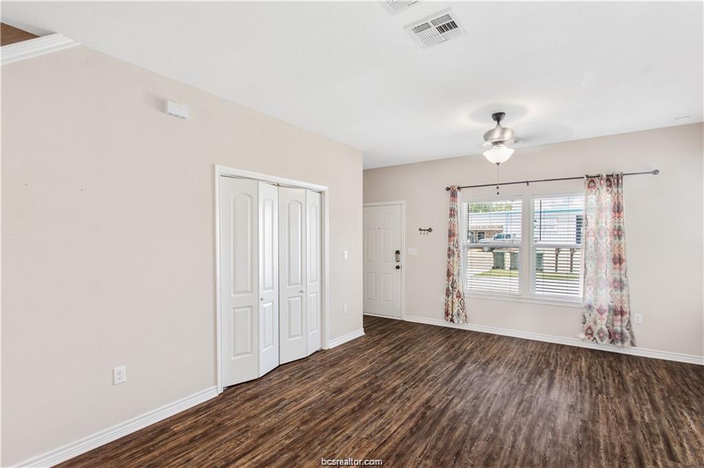2108 Cavitt Ave Property Photo 6