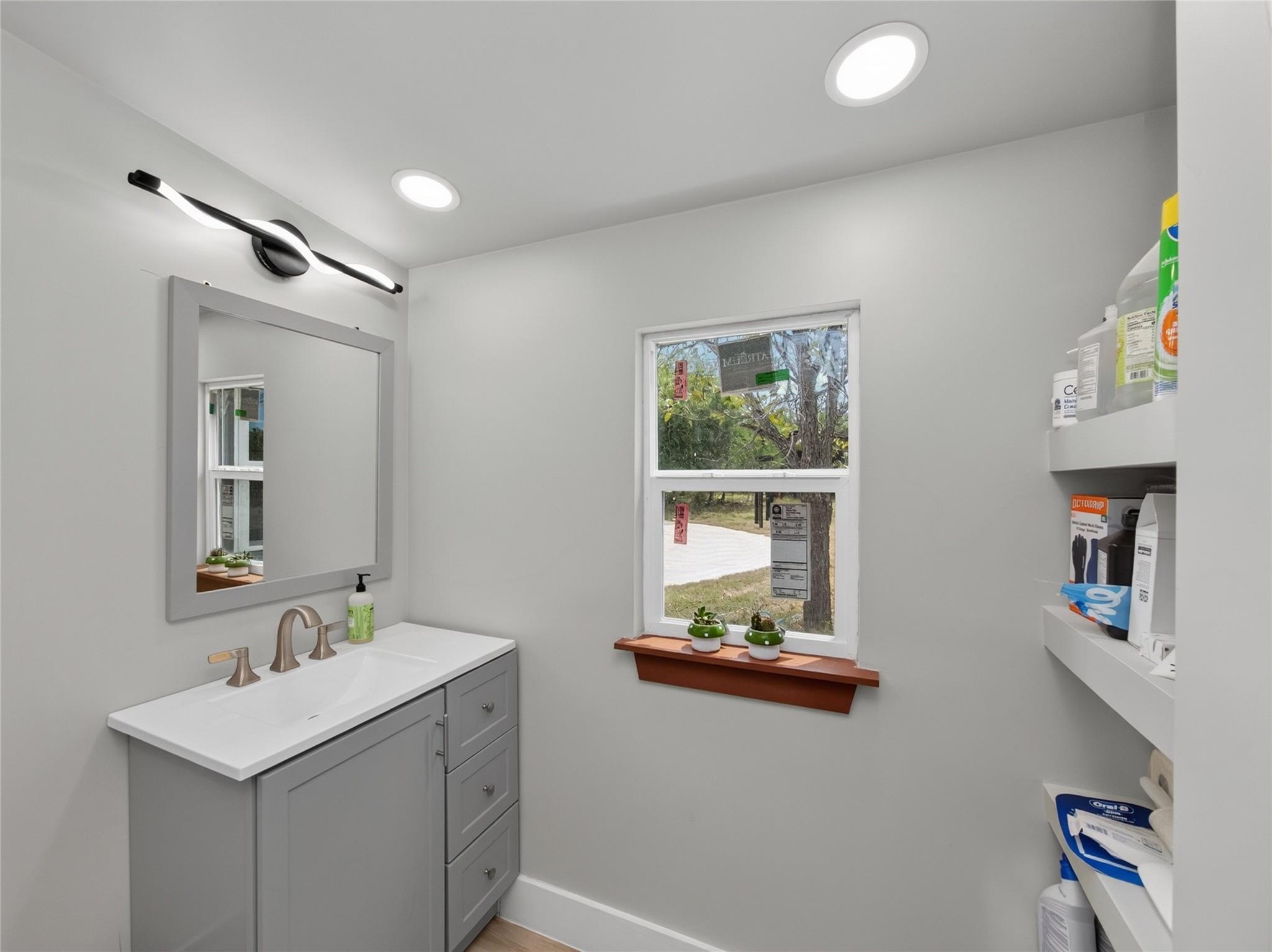 205 River Rd Property Photo 16