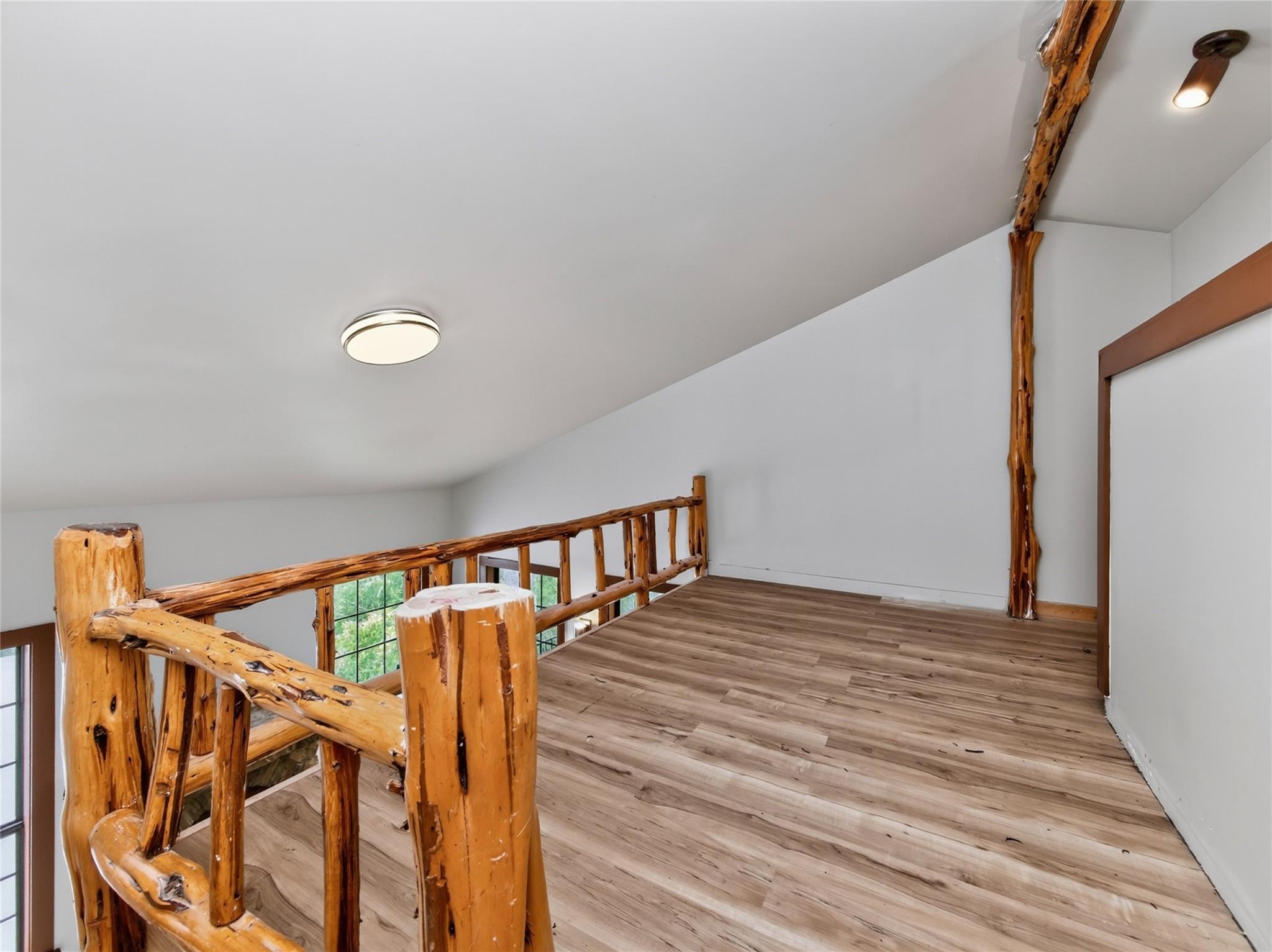 205 River Rd Property Photo 20