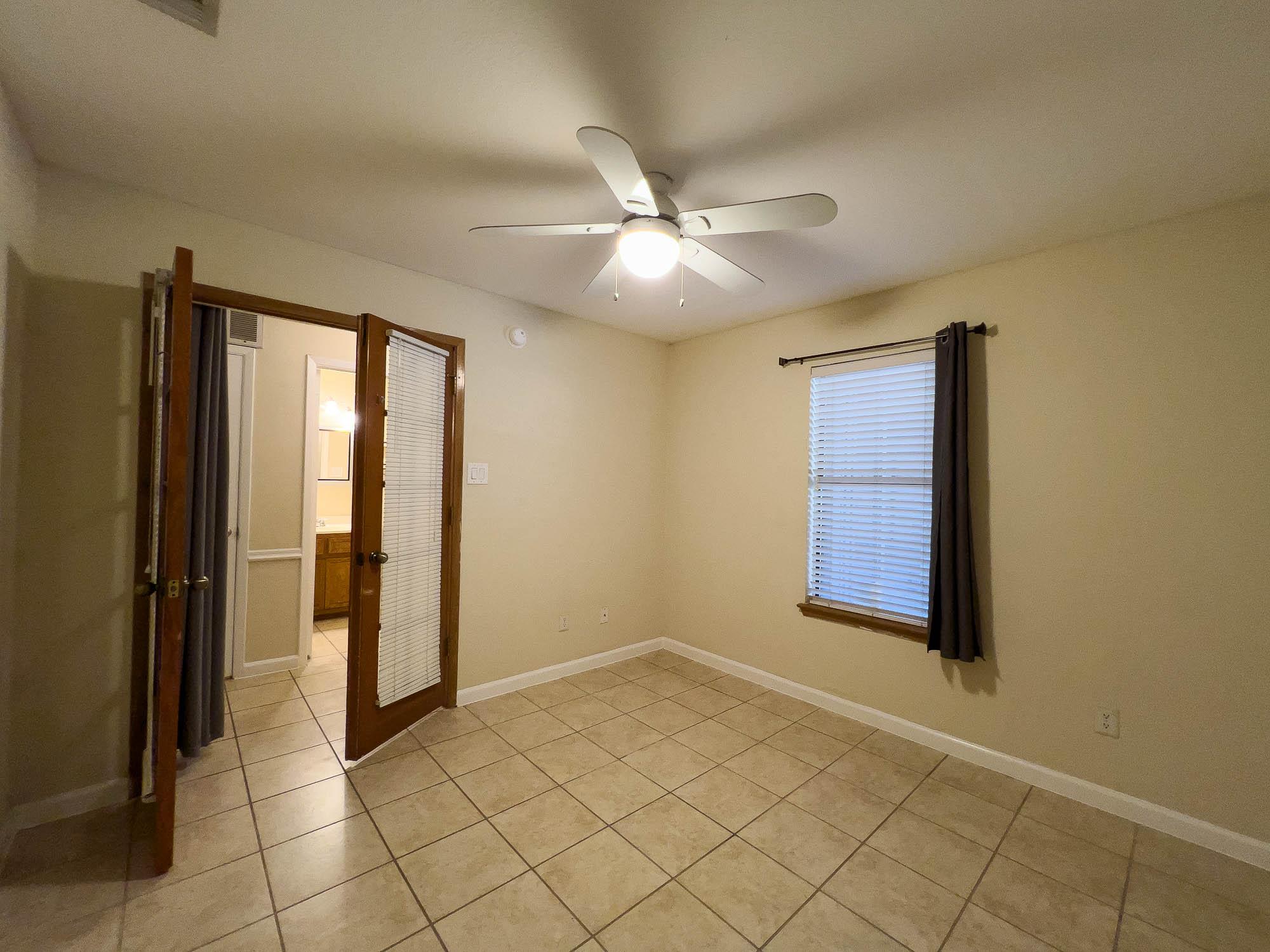 3506 Speedway St #106 Property Photo 8