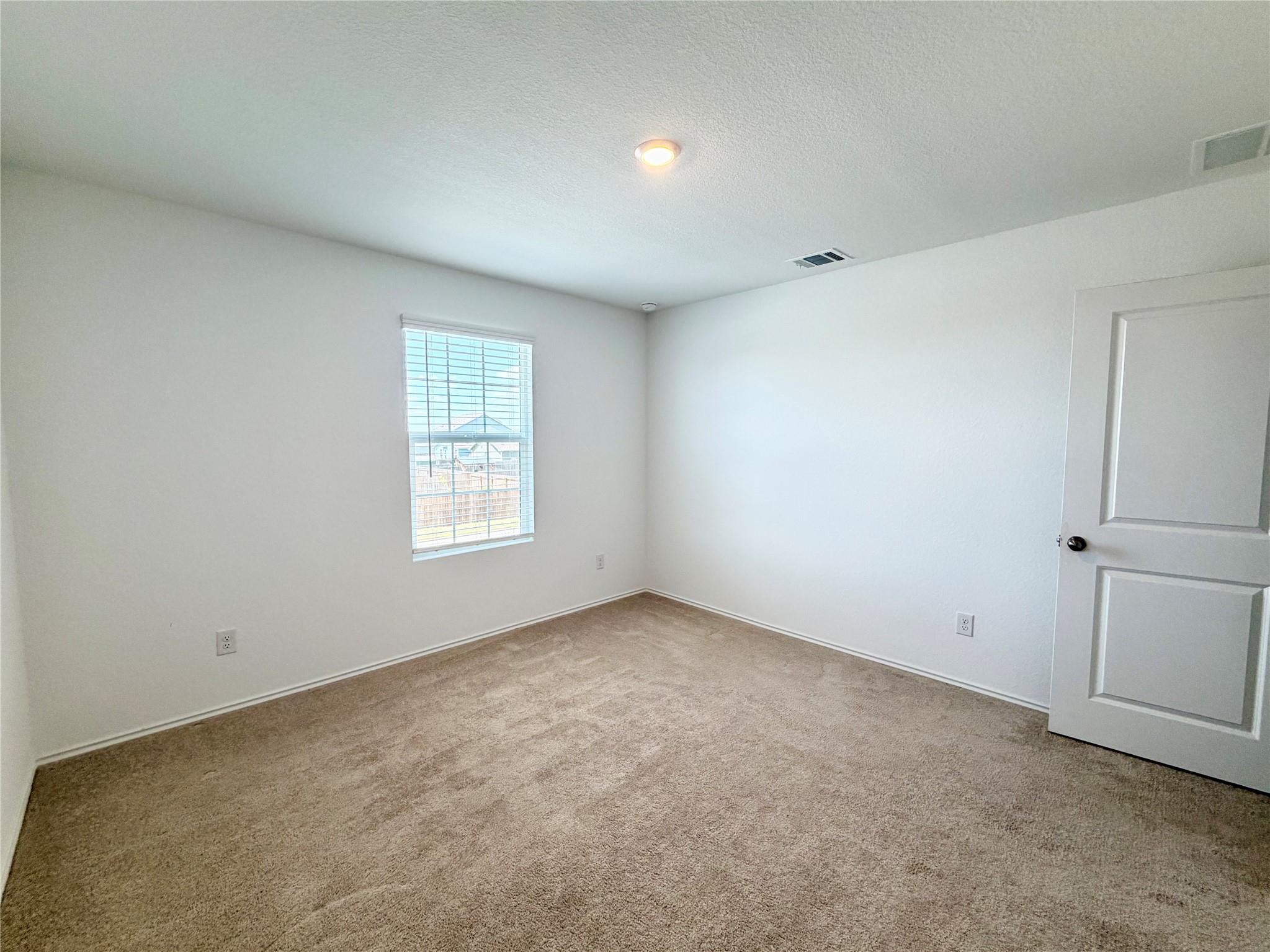 876 Rancho Del Cielo Loop Property Photo 3