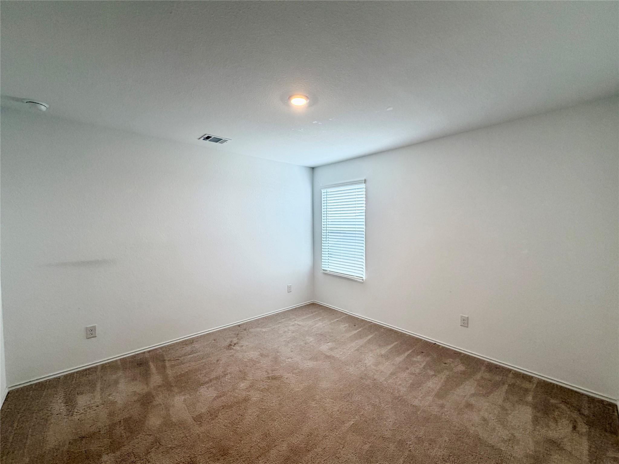 876 Rancho Del Cielo Loop Property Photo 4