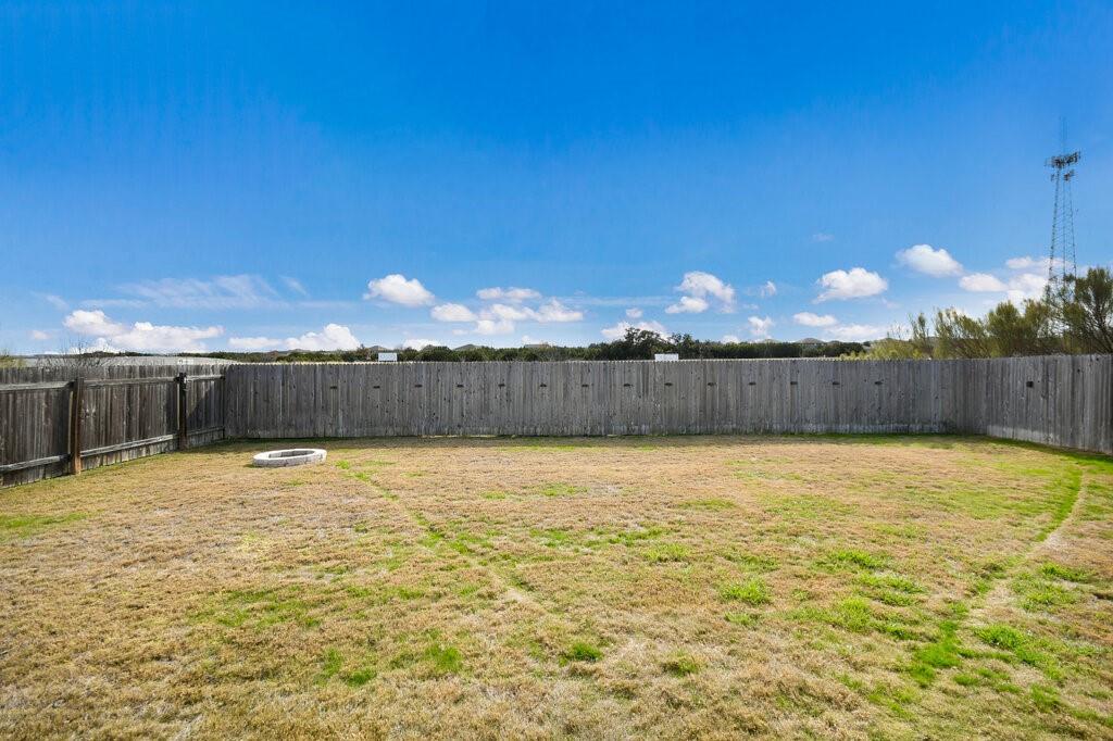 1112 Hillrose Dr Property Photo 25