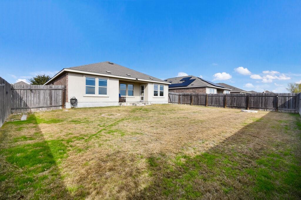 1112 Hillrose Dr Property Photo 28