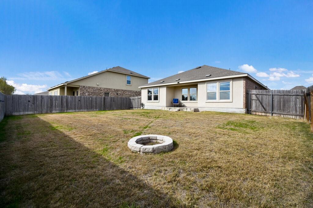 1112 Hillrose Dr Property Photo 29