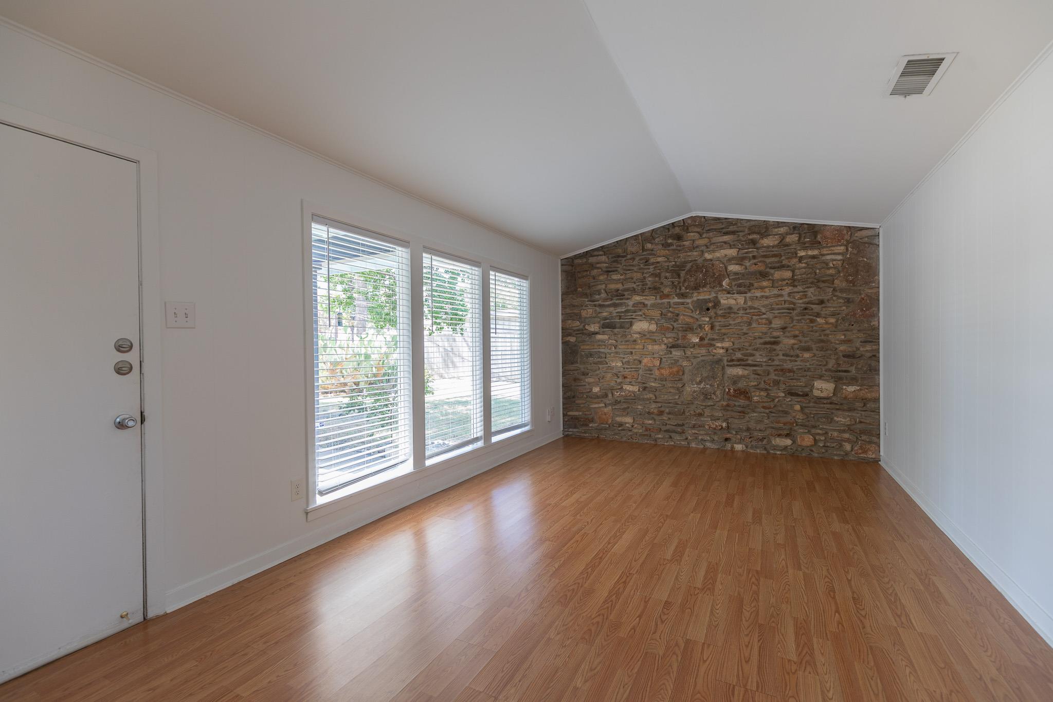 3410 West Ave #b Property Photo 2