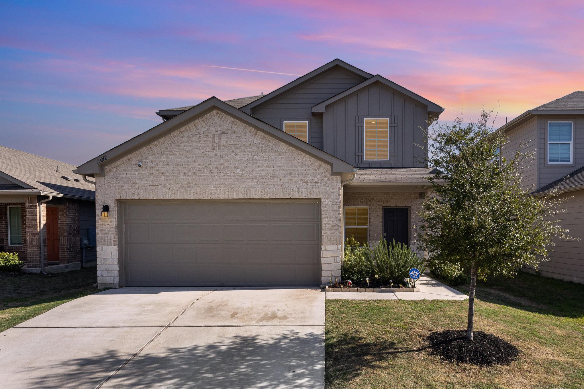 19012 Romano Dr Property Photo