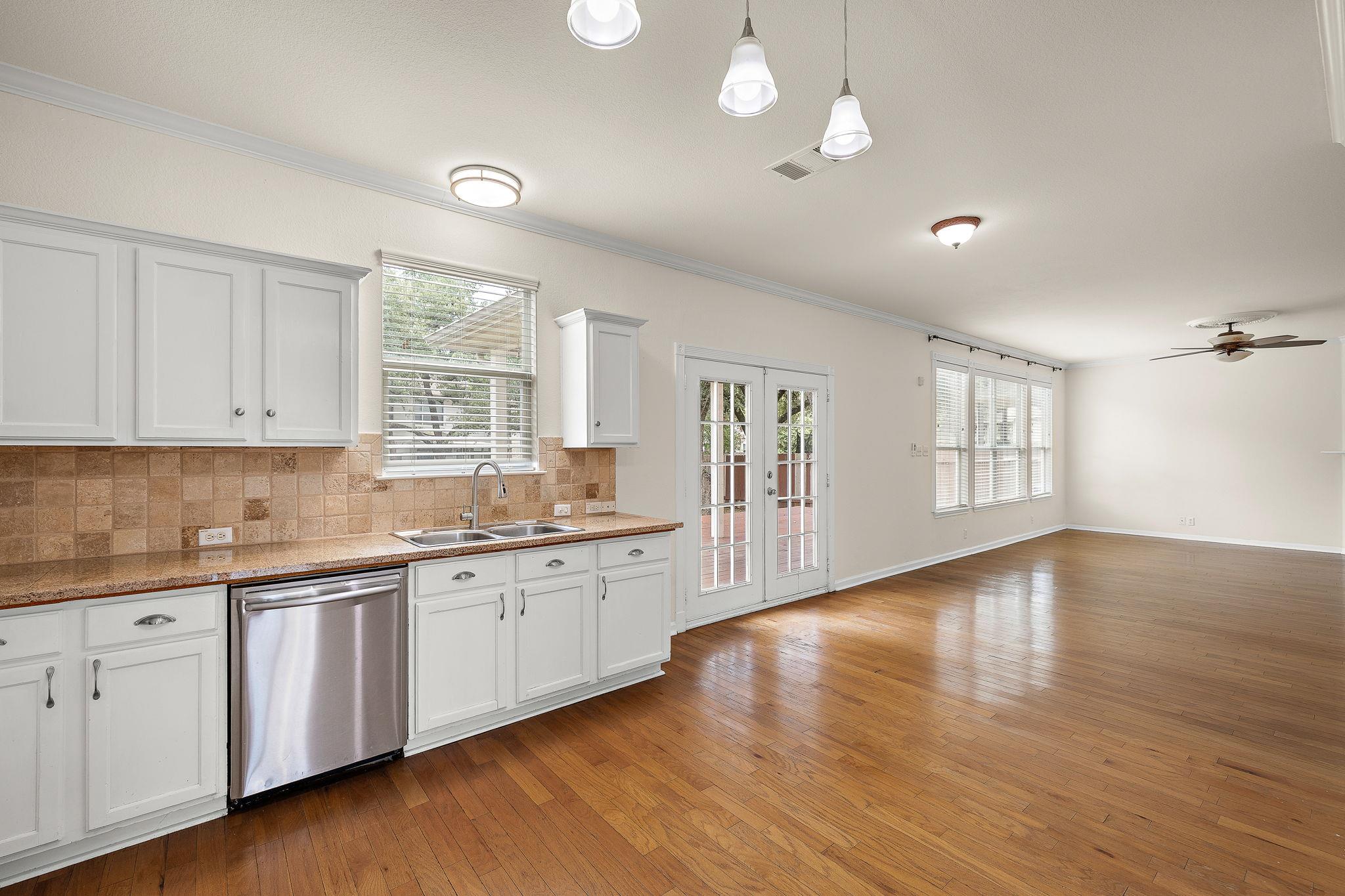 1104 Iron Horse None Property Photo 12