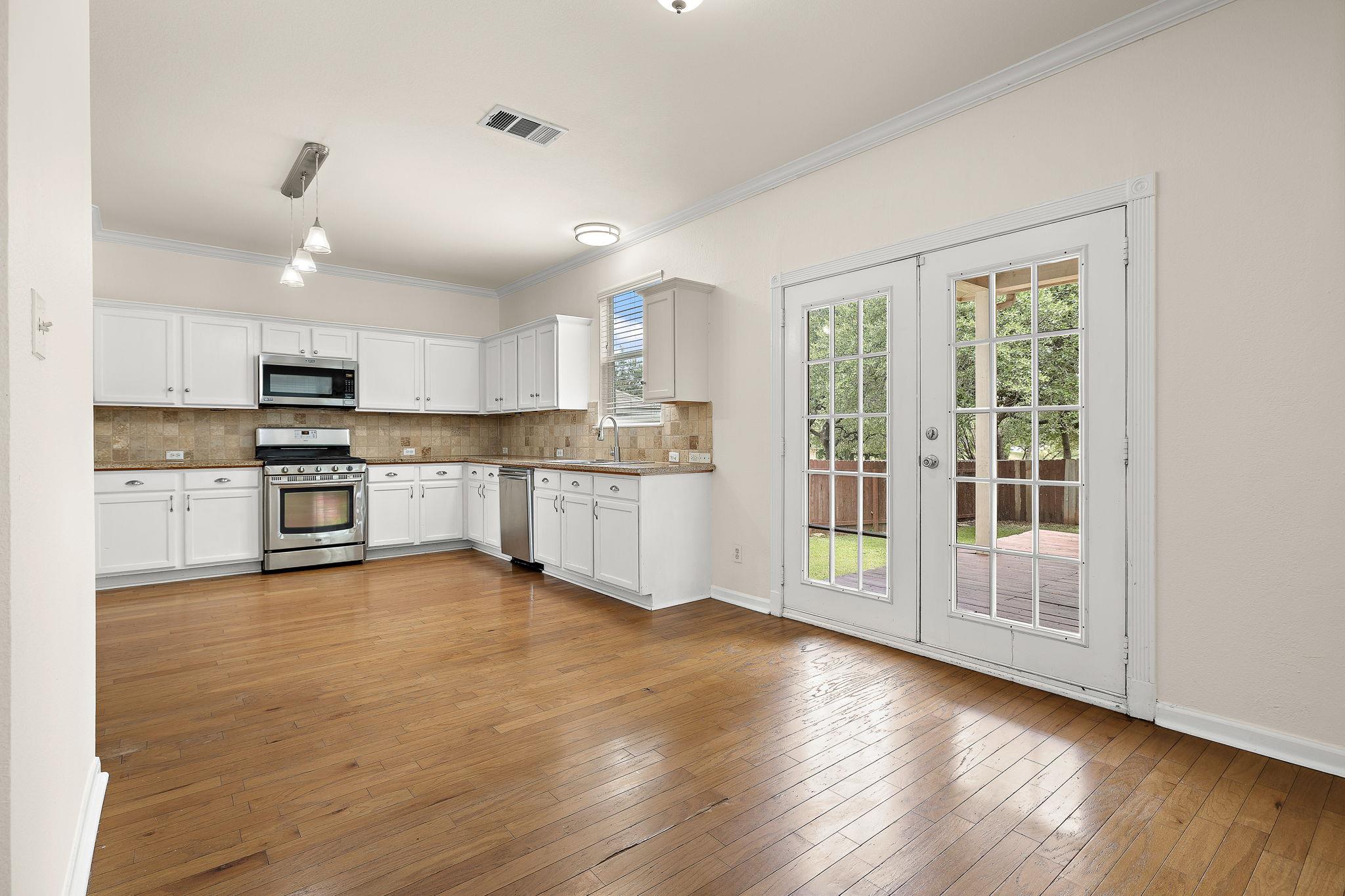 1104 Iron Horse None Property Photo 13