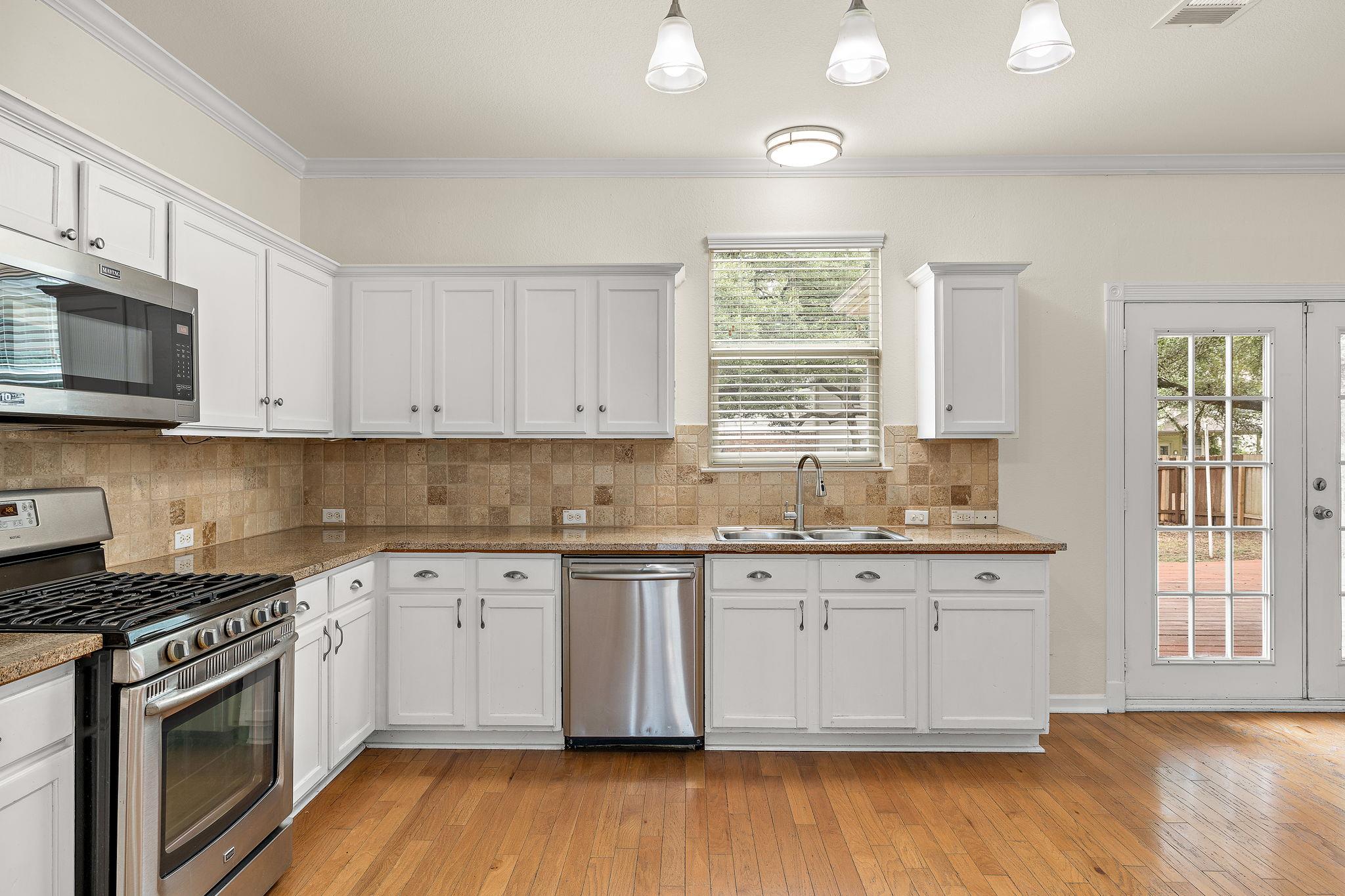 1104 Iron Horse None Property Photo 15