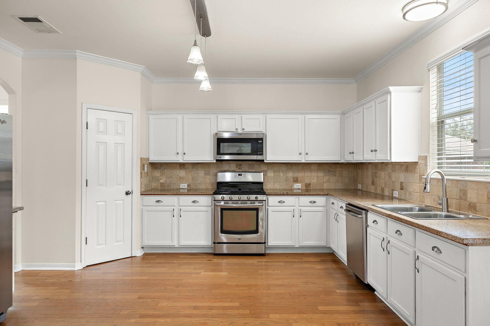 1104 Iron Horse None Property Photo 18