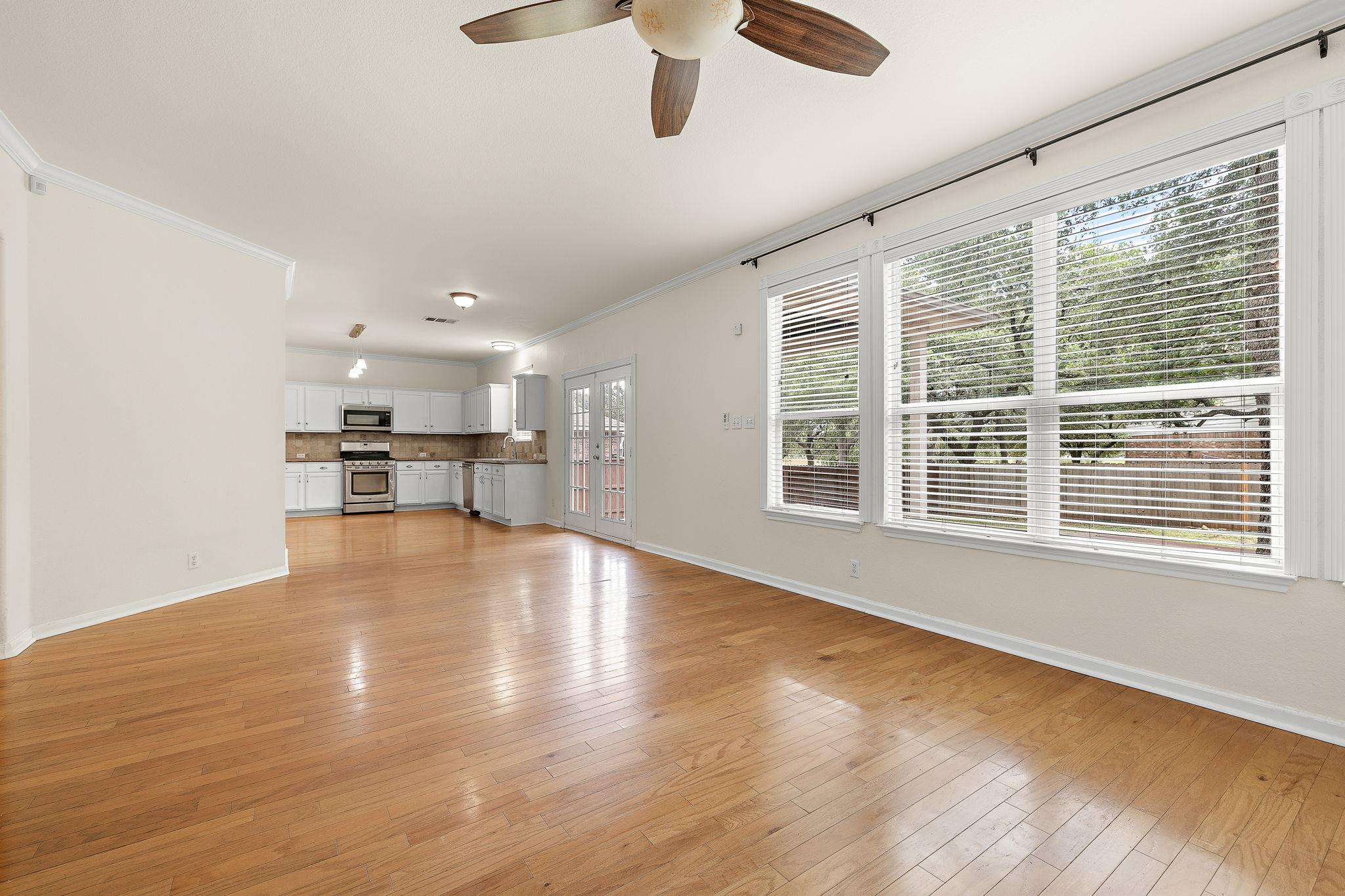 1104 Iron Horse None Property Photo 23