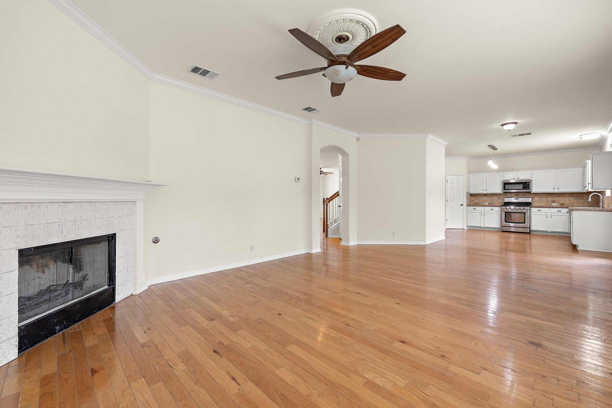 1104 Iron Horse None Property Photo 24