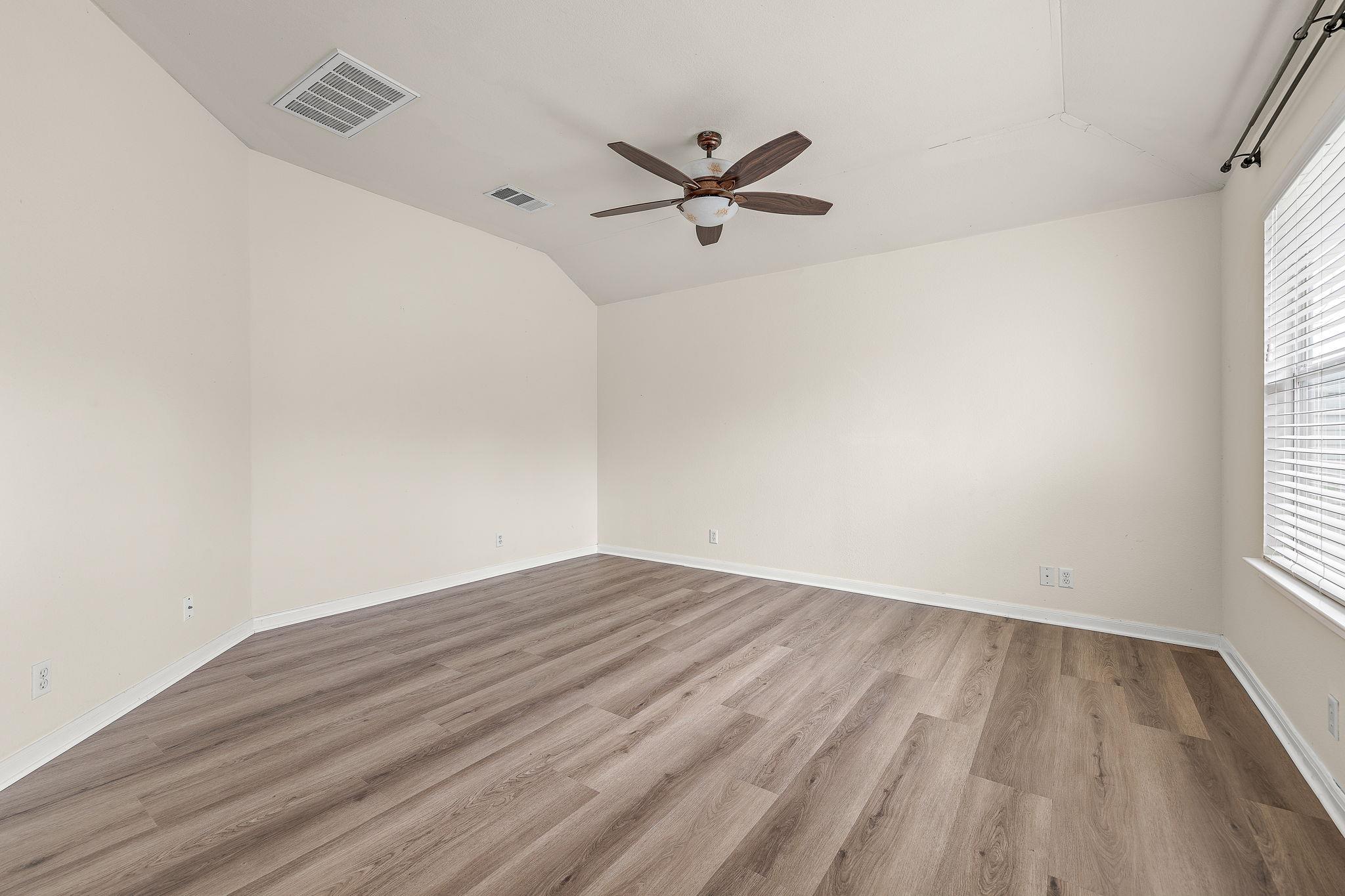 1104 Iron Horse None Property Photo 26