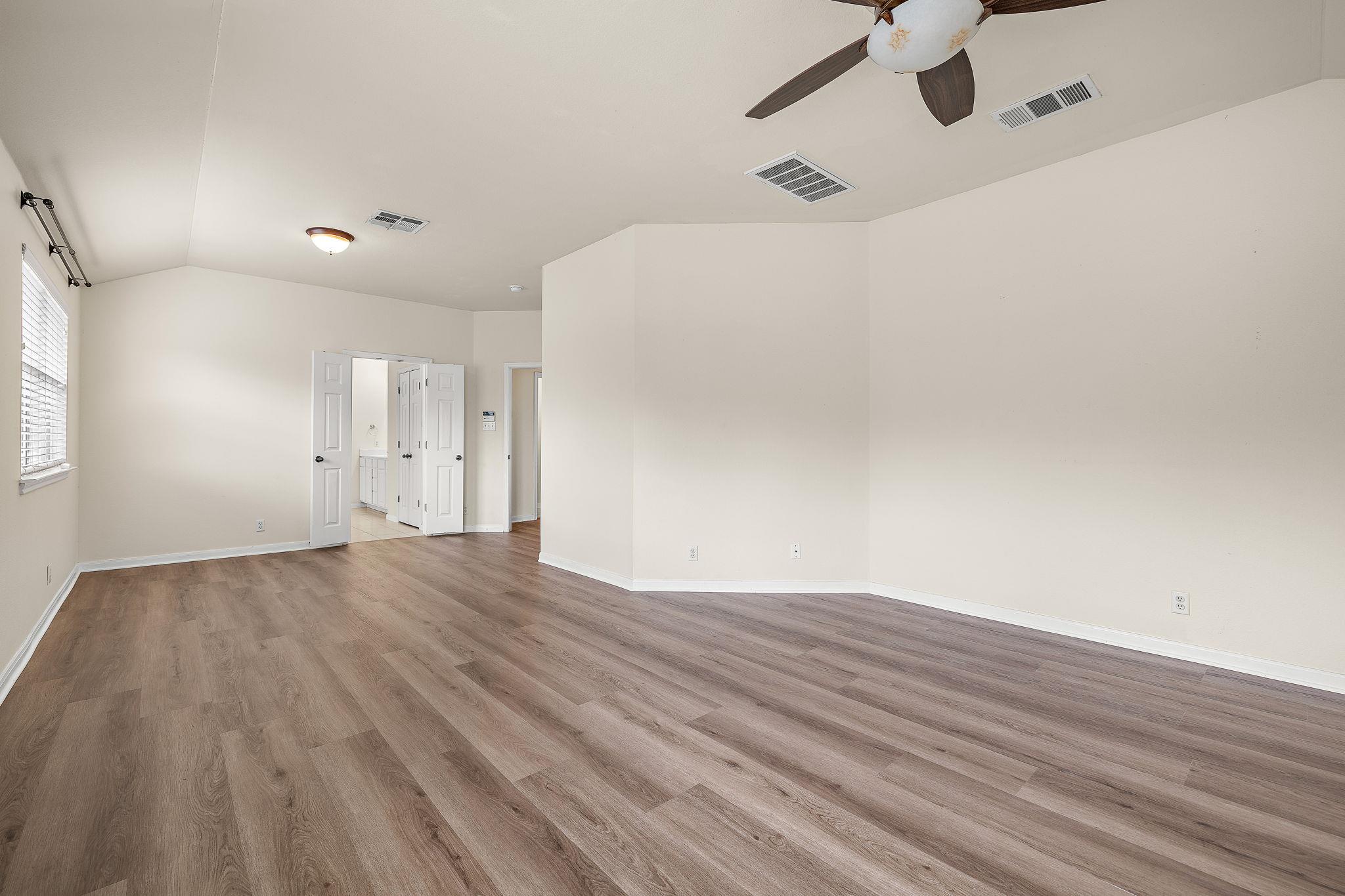 1104 Iron Horse None Property Photo 27