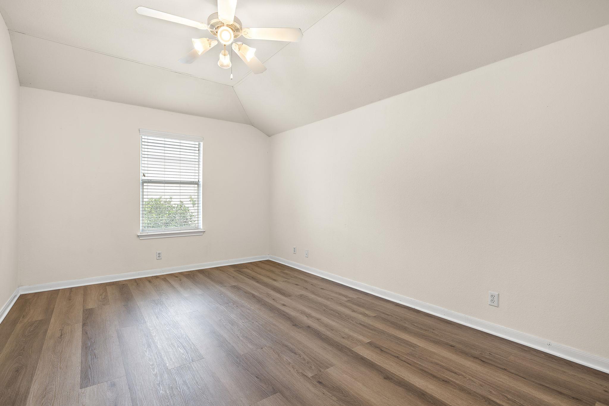1104 Iron Horse None Property Photo 31