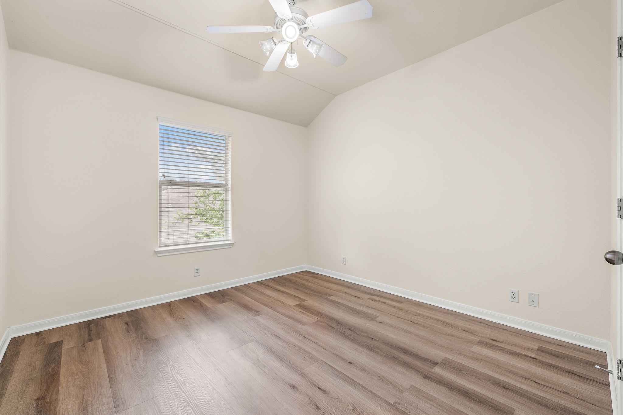 1104 Iron Horse None Property Photo 32