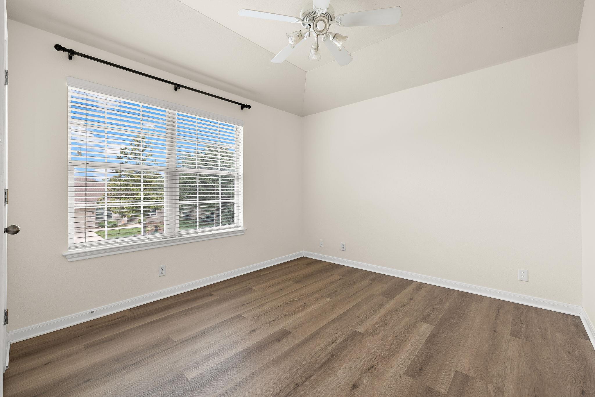 1104 Iron Horse None Property Photo 33