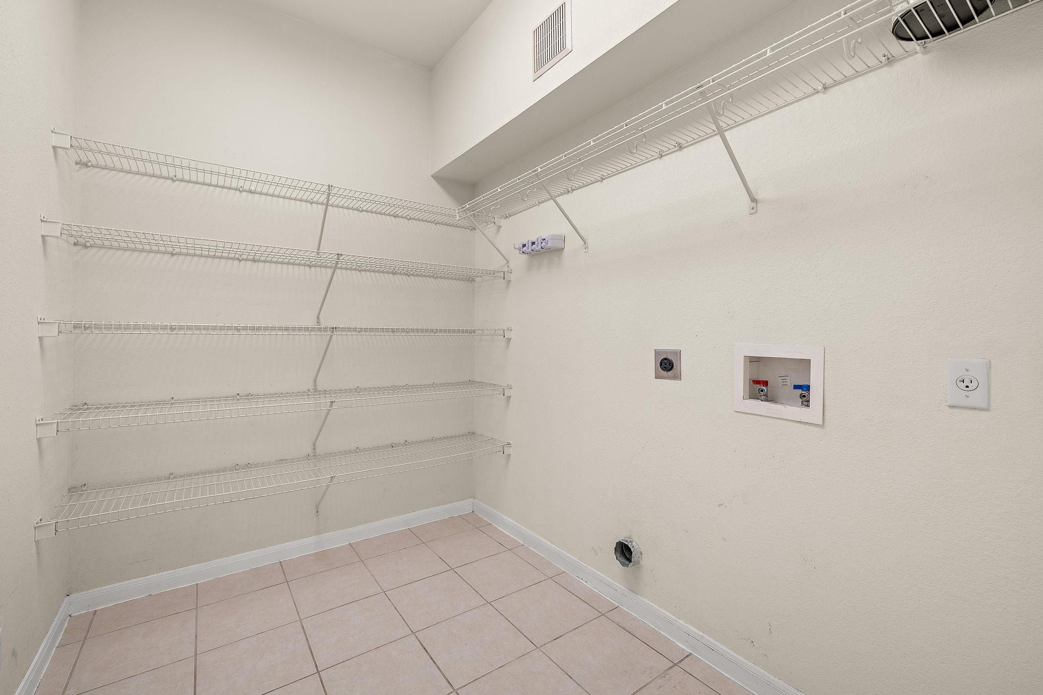 1104 Iron Horse None Property Photo 35