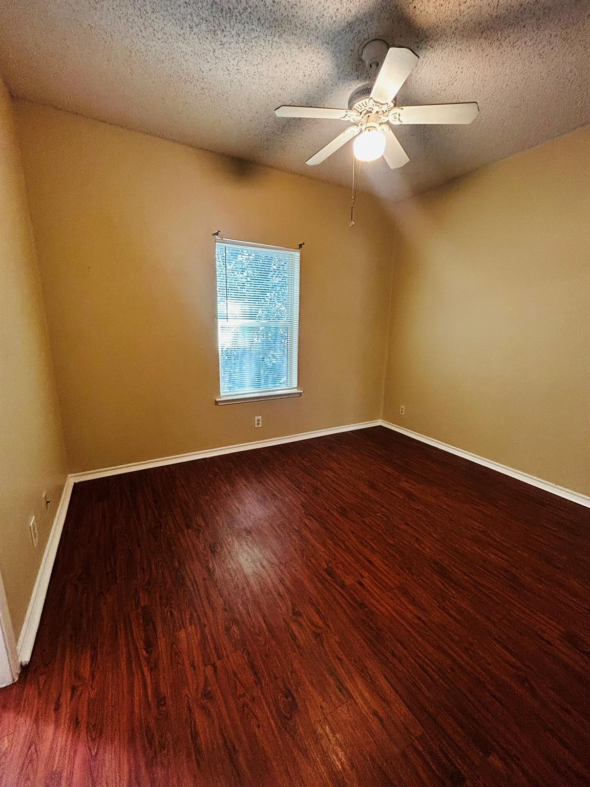 2414 Longview St. None #305 Property Photo 13