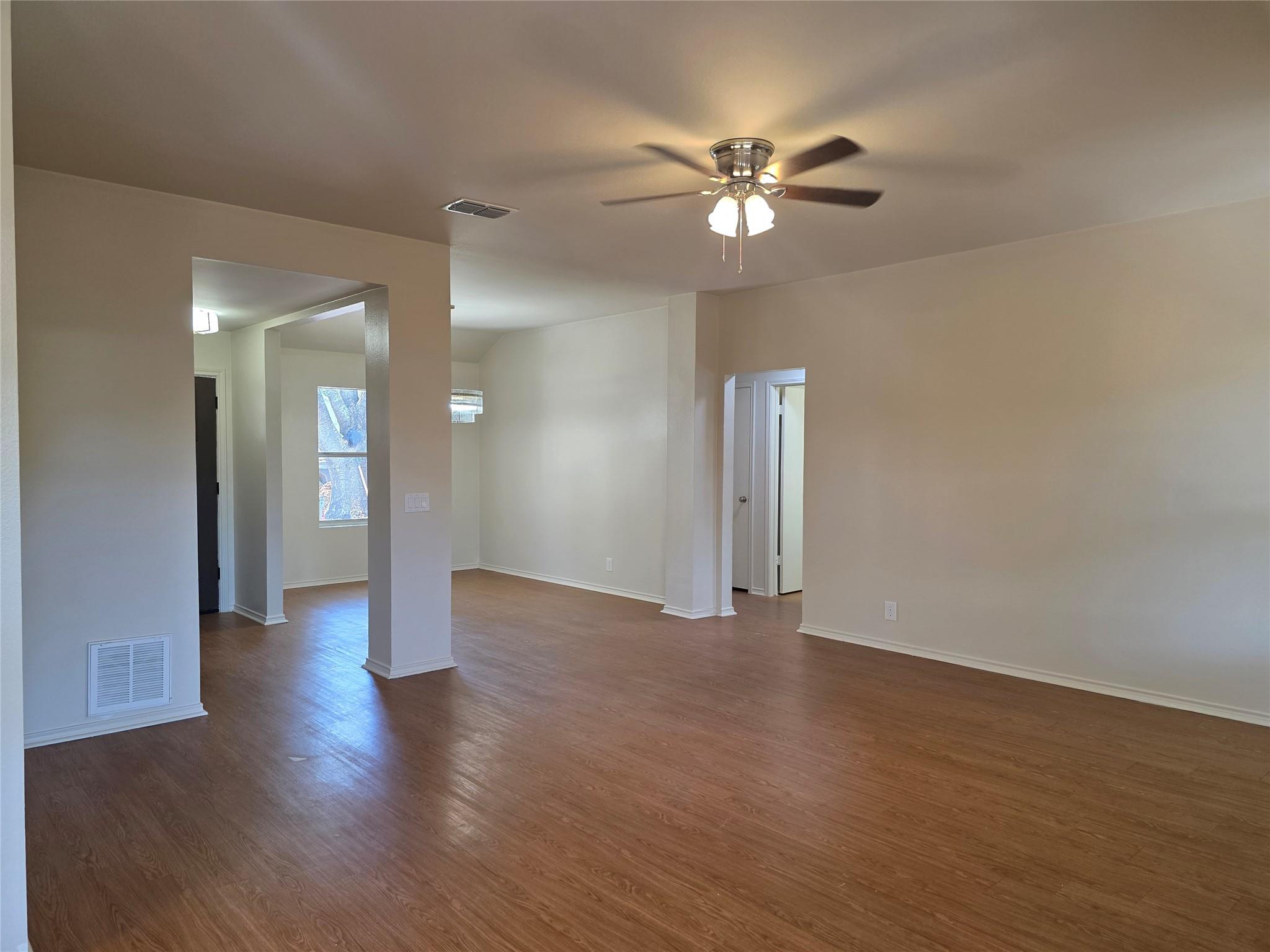 11602 Maybach Dr Property Photo 12