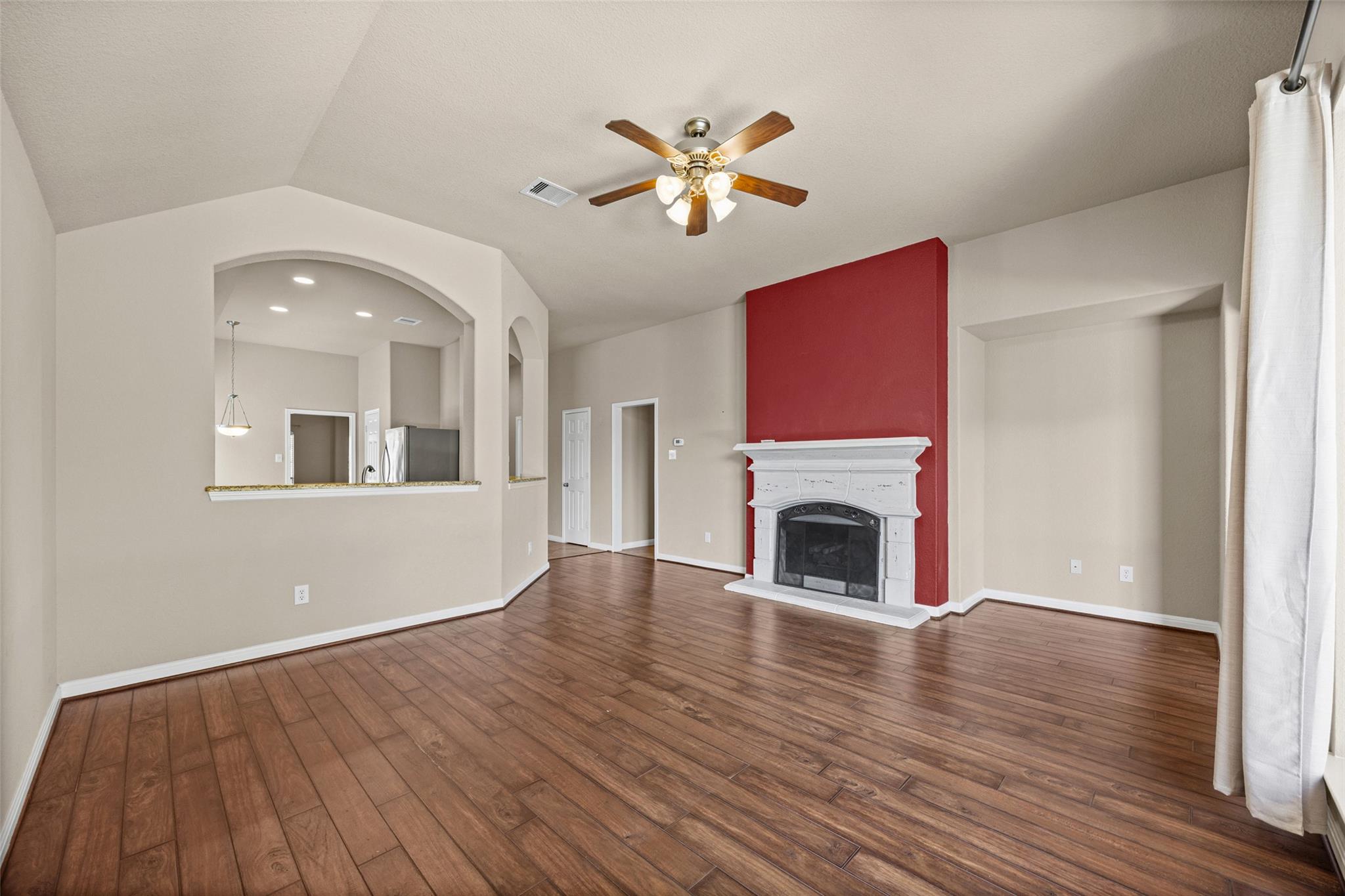 747 Westbury Ln Property Photo 19
