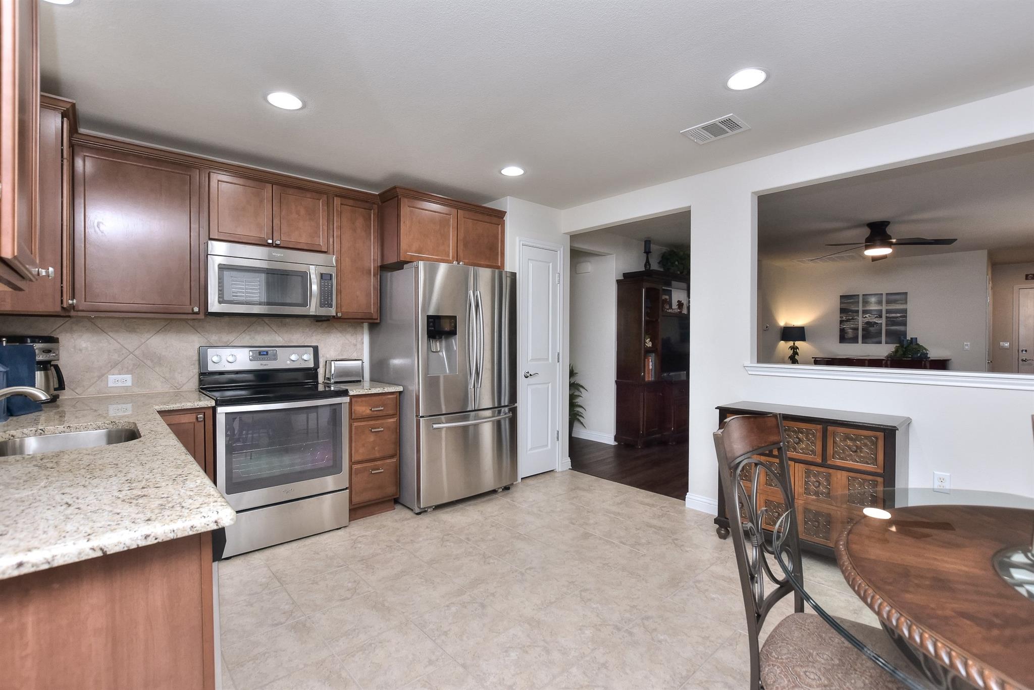 802 Salado Creek Ln Property Photo 12